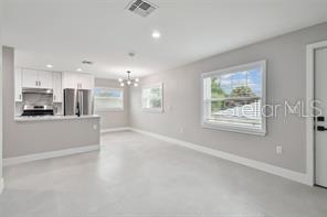 Image 5 of 31 For 2933 5th Avenue S