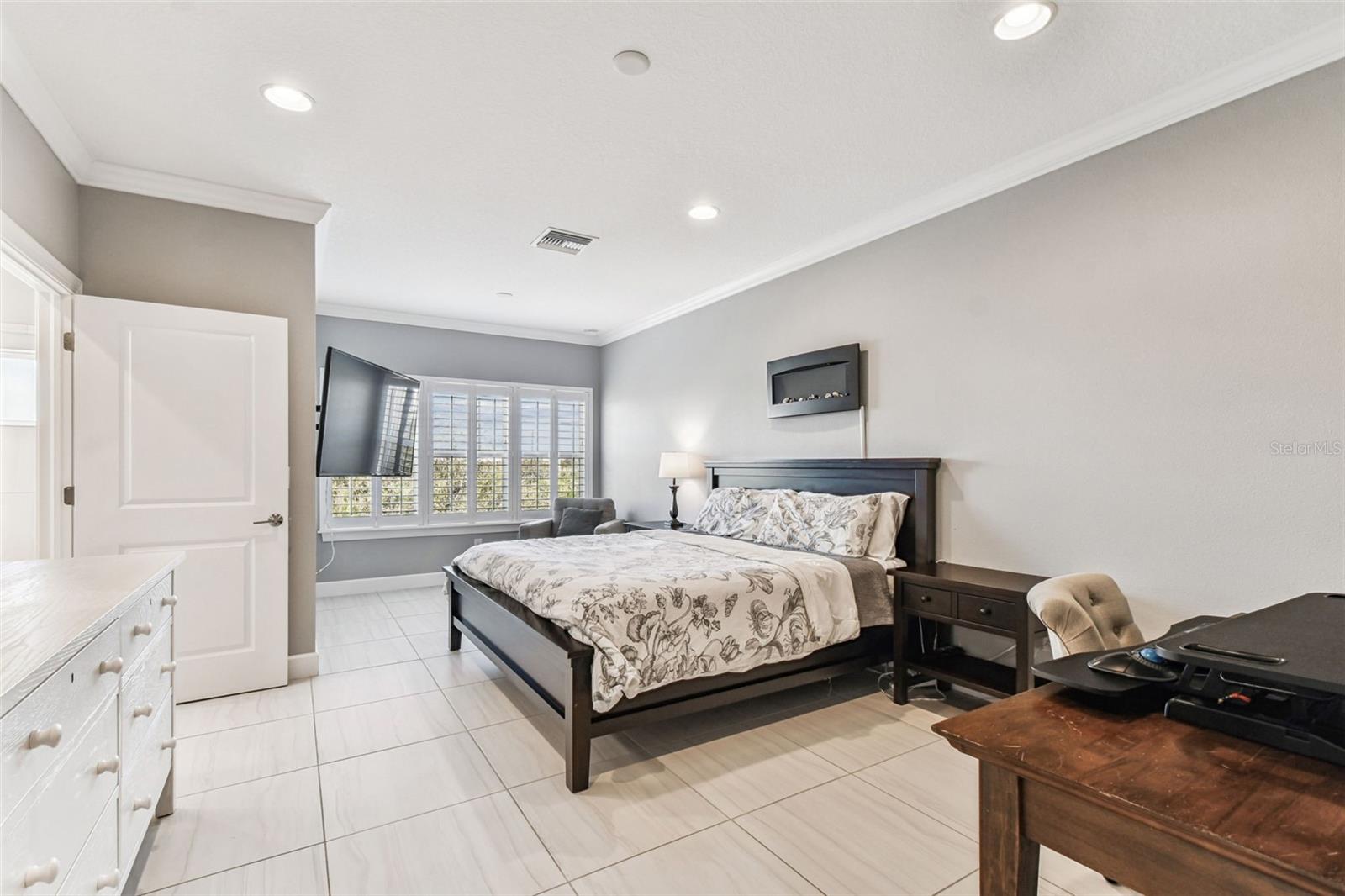 Image 32 of 65 For 4065 Rocky Shores Drive