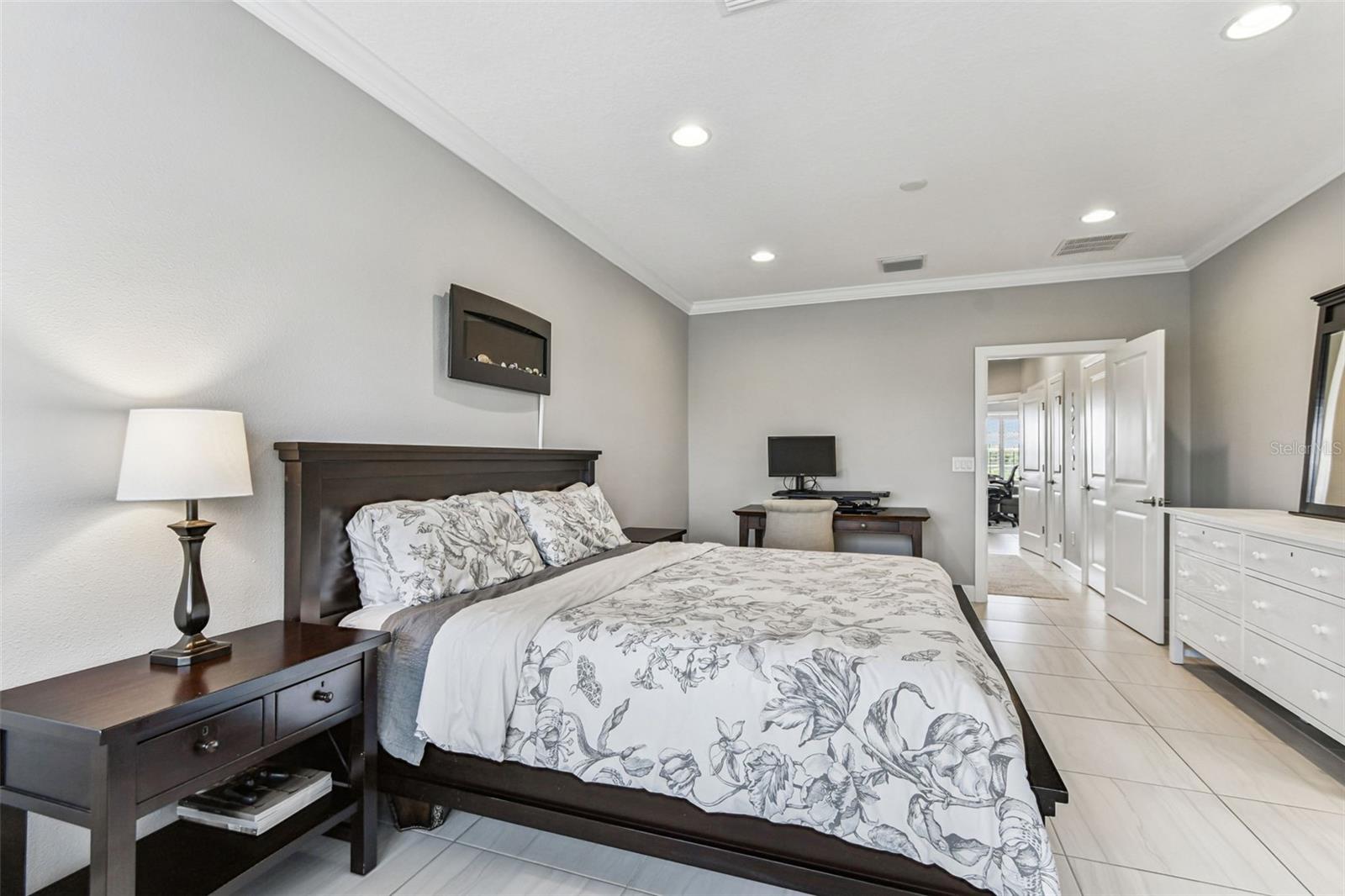 Image 34 of 65 For 4065 Rocky Shores Drive