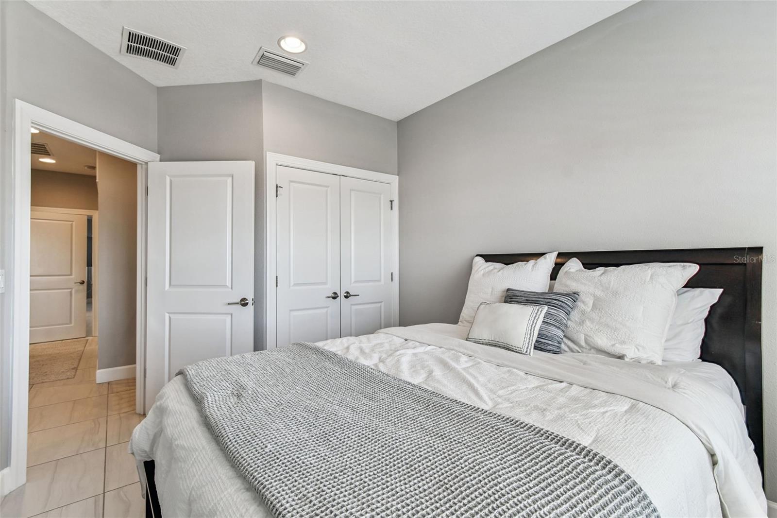 Image 40 of 65 For 4065 Rocky Shores Drive