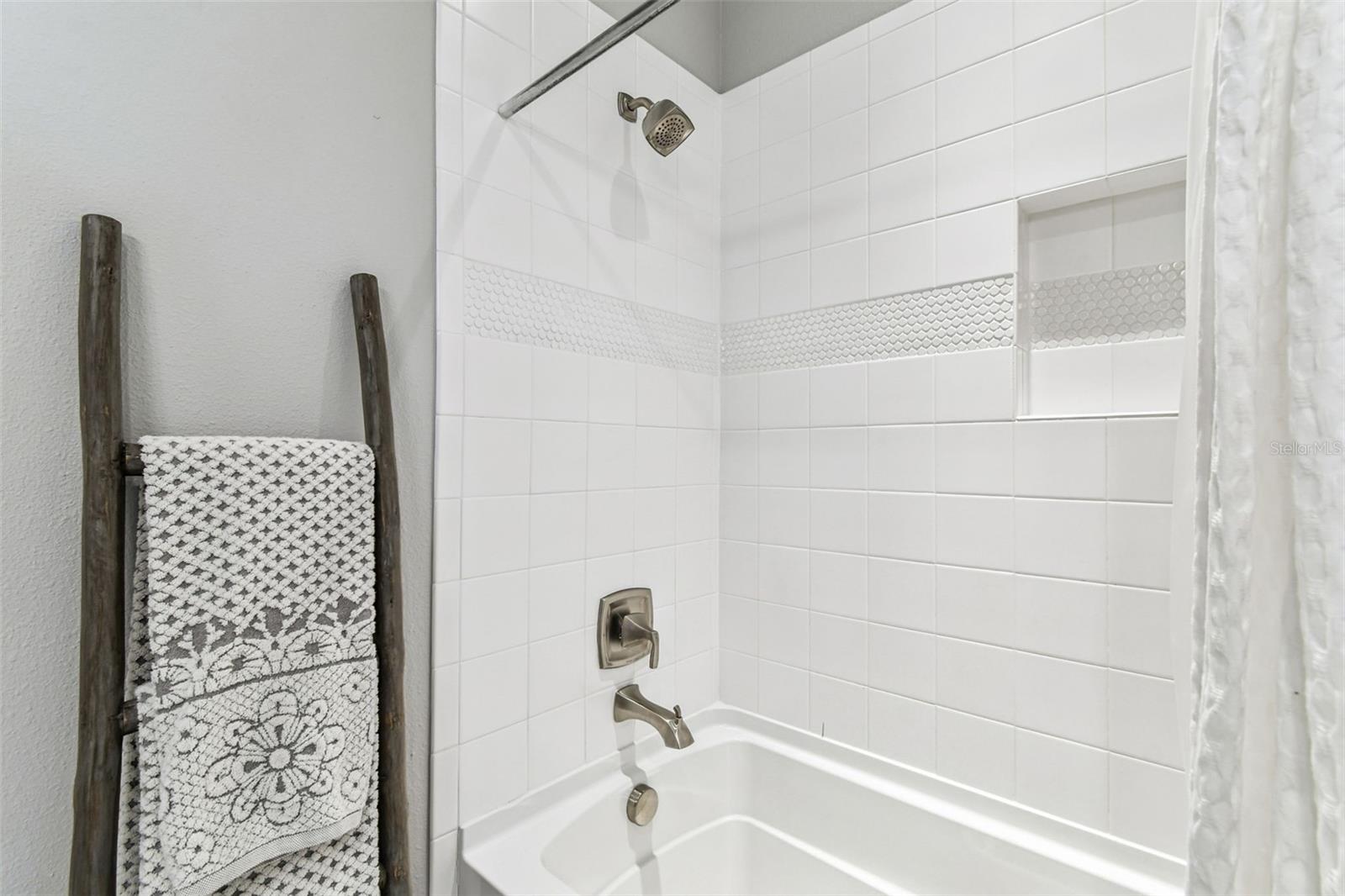 Image 43 of 65 For 4065 Rocky Shores Drive