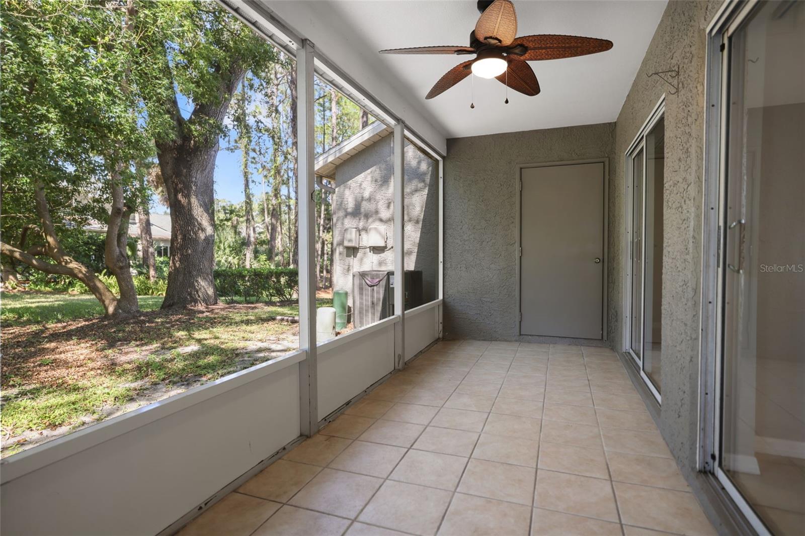 Listing photo id 16 for 102 Steeplechase Lane