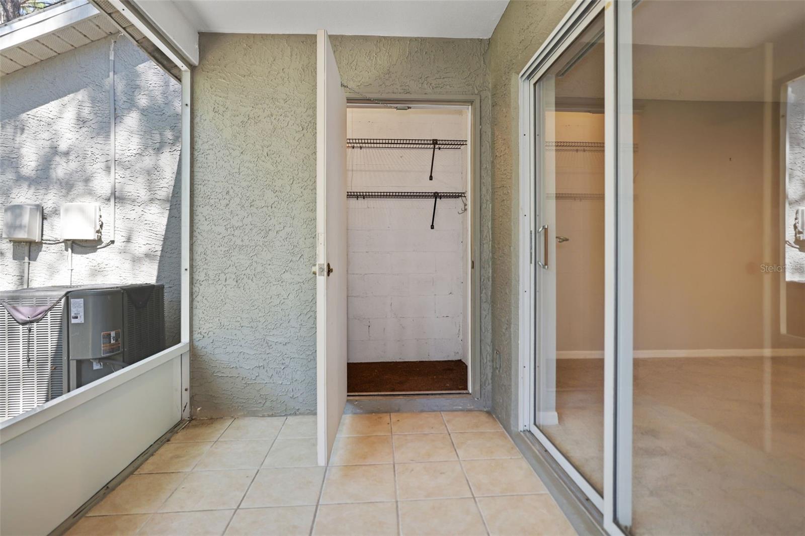 Listing photo id 18 for 102 Steeplechase Lane