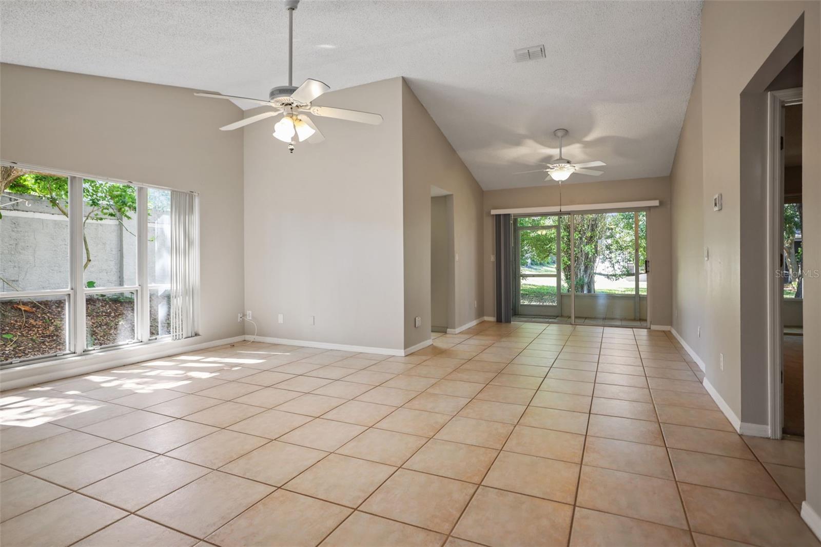 Listing photo id 1 for 102 Steeplechase Lane
