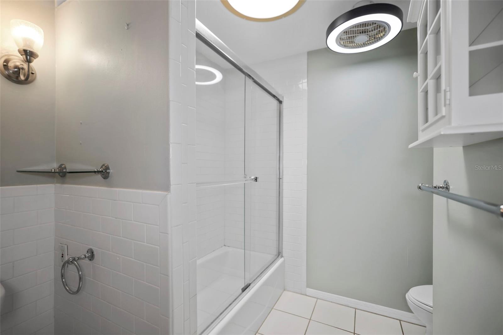 Listing photo id 6 for 102 Steeplechase Lane
