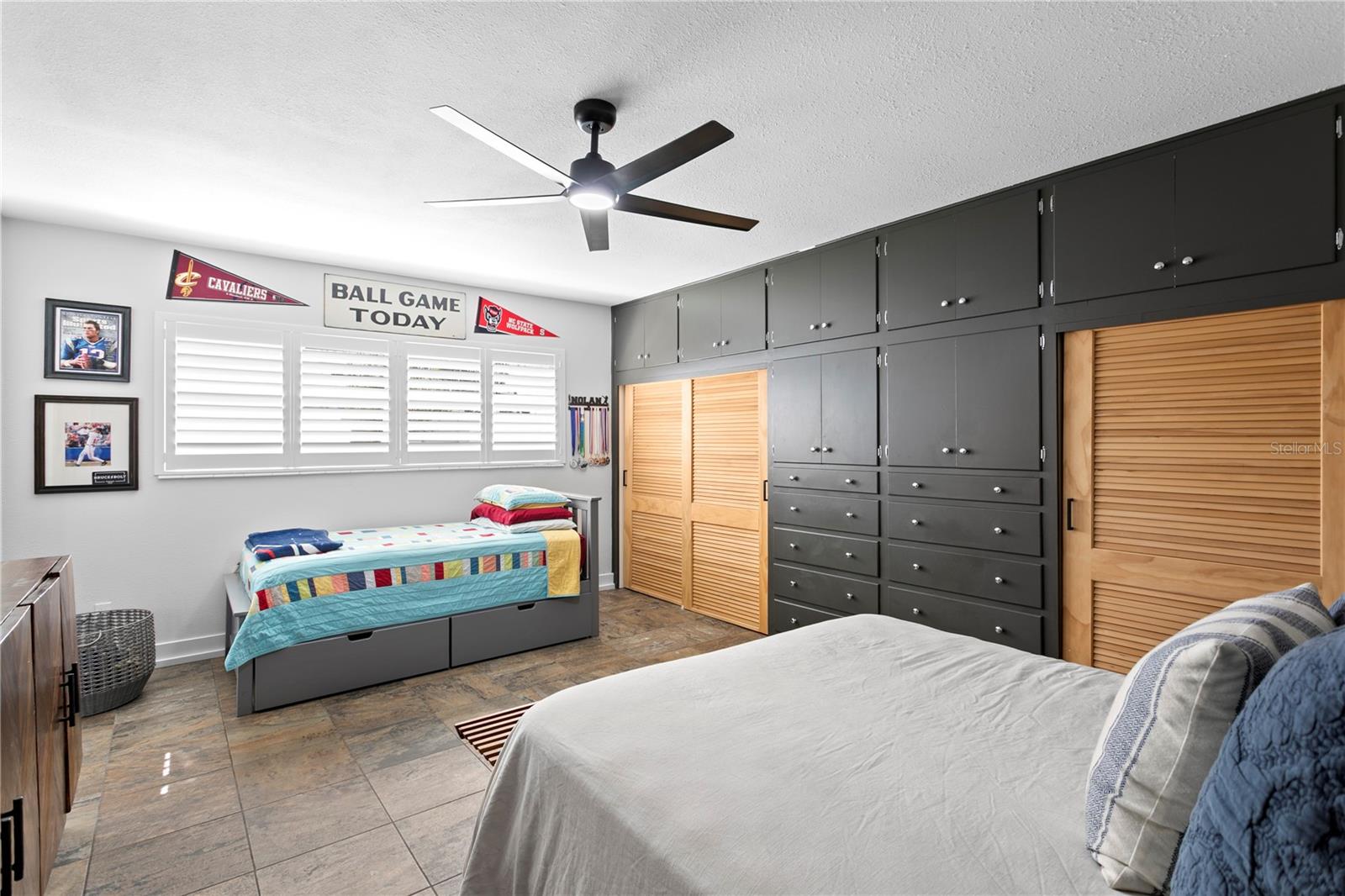 Image 19 of 45 For 5065 39th Street S