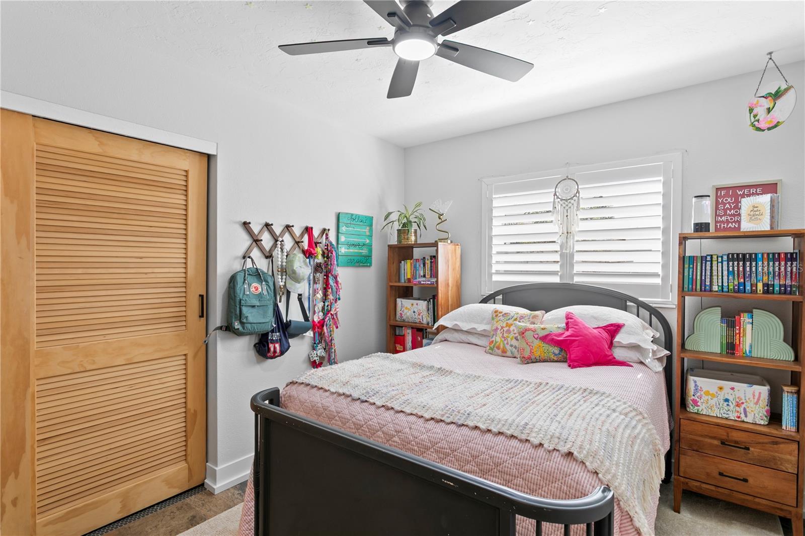 Image 23 of 45 For 5065 39th Street S