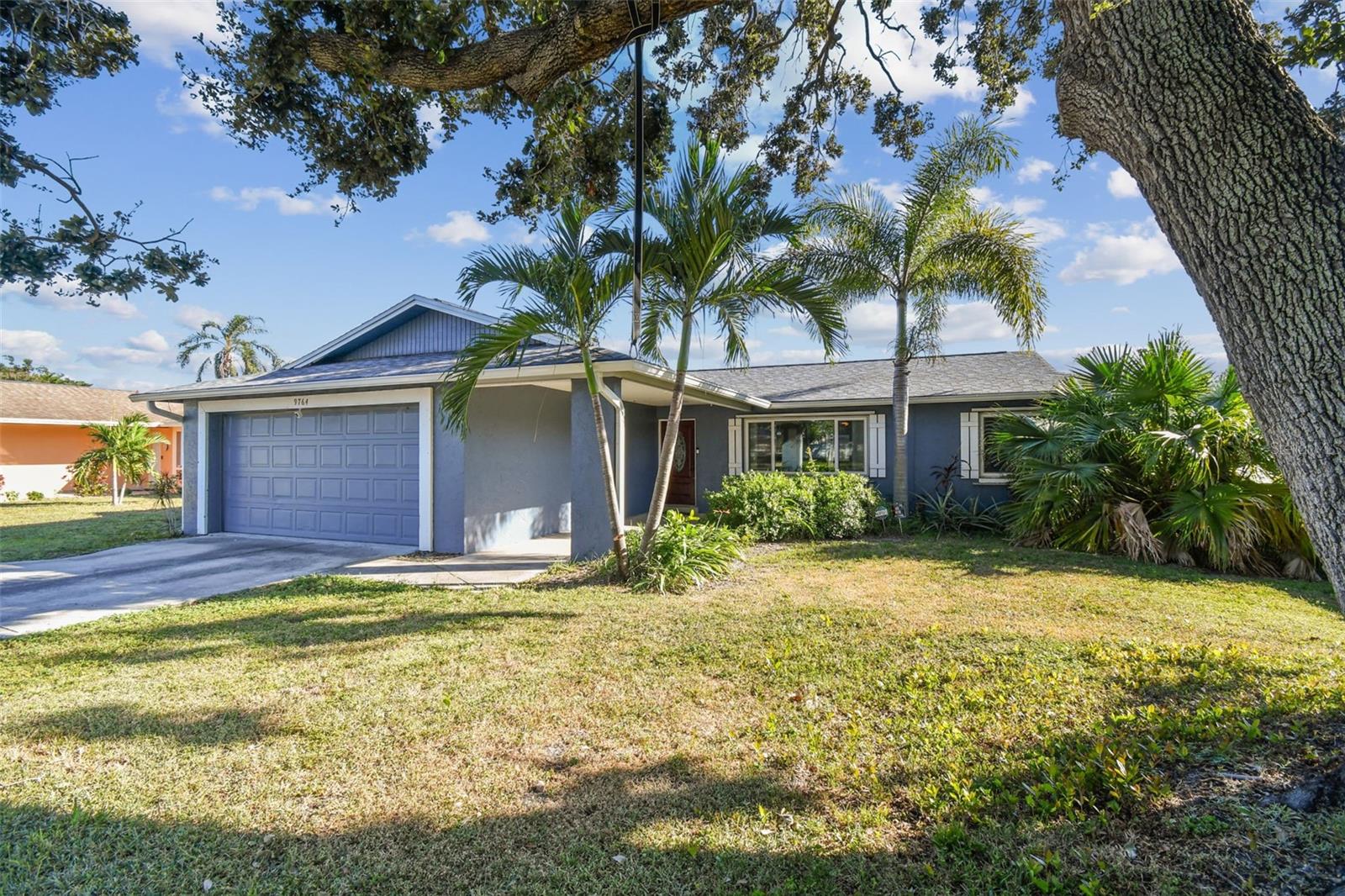 Listing photo id 41 for 9764 130th Avenue