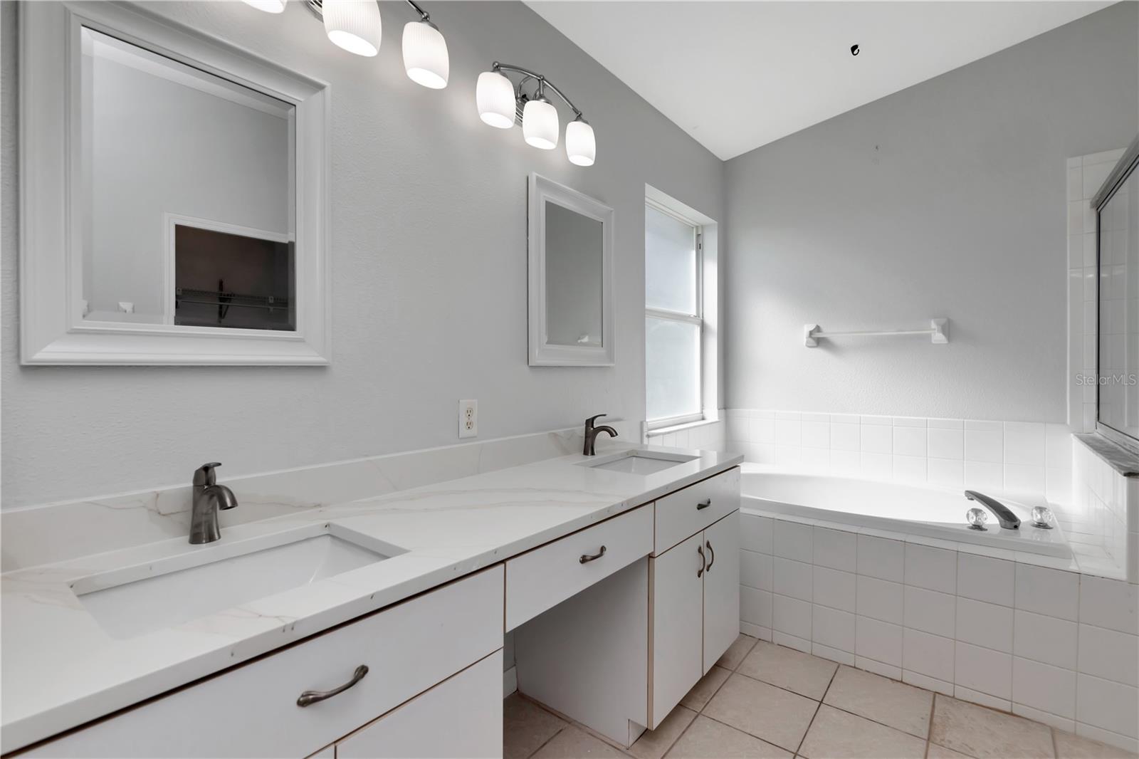 Image 20 of 35 For 34902 Teeview Lane