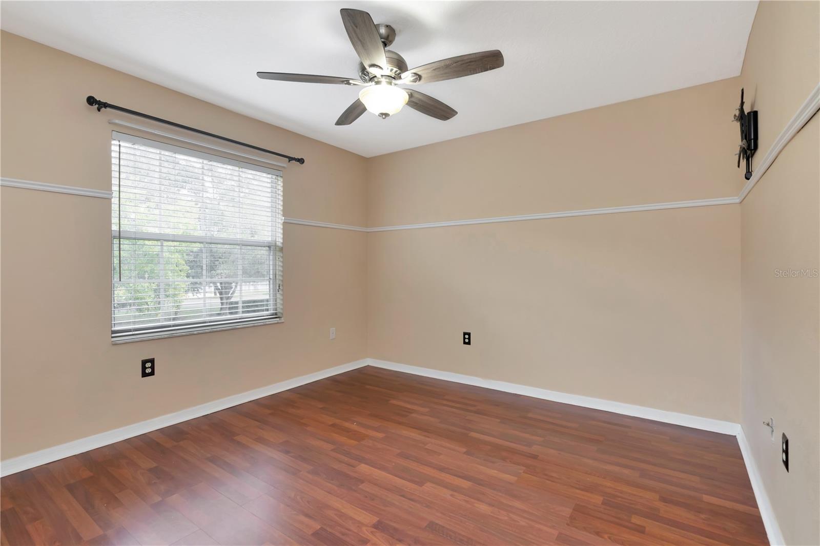 Image 23 of 35 For 34902 Teeview Lane