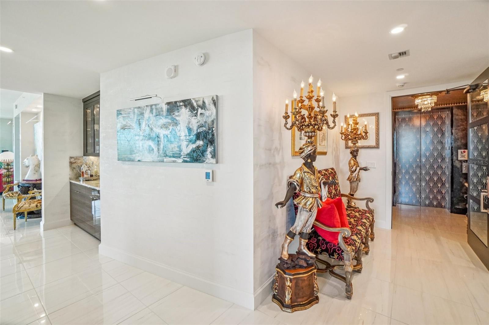 Image 21 of 98 For 3401 Bayshore Boulevard 1704