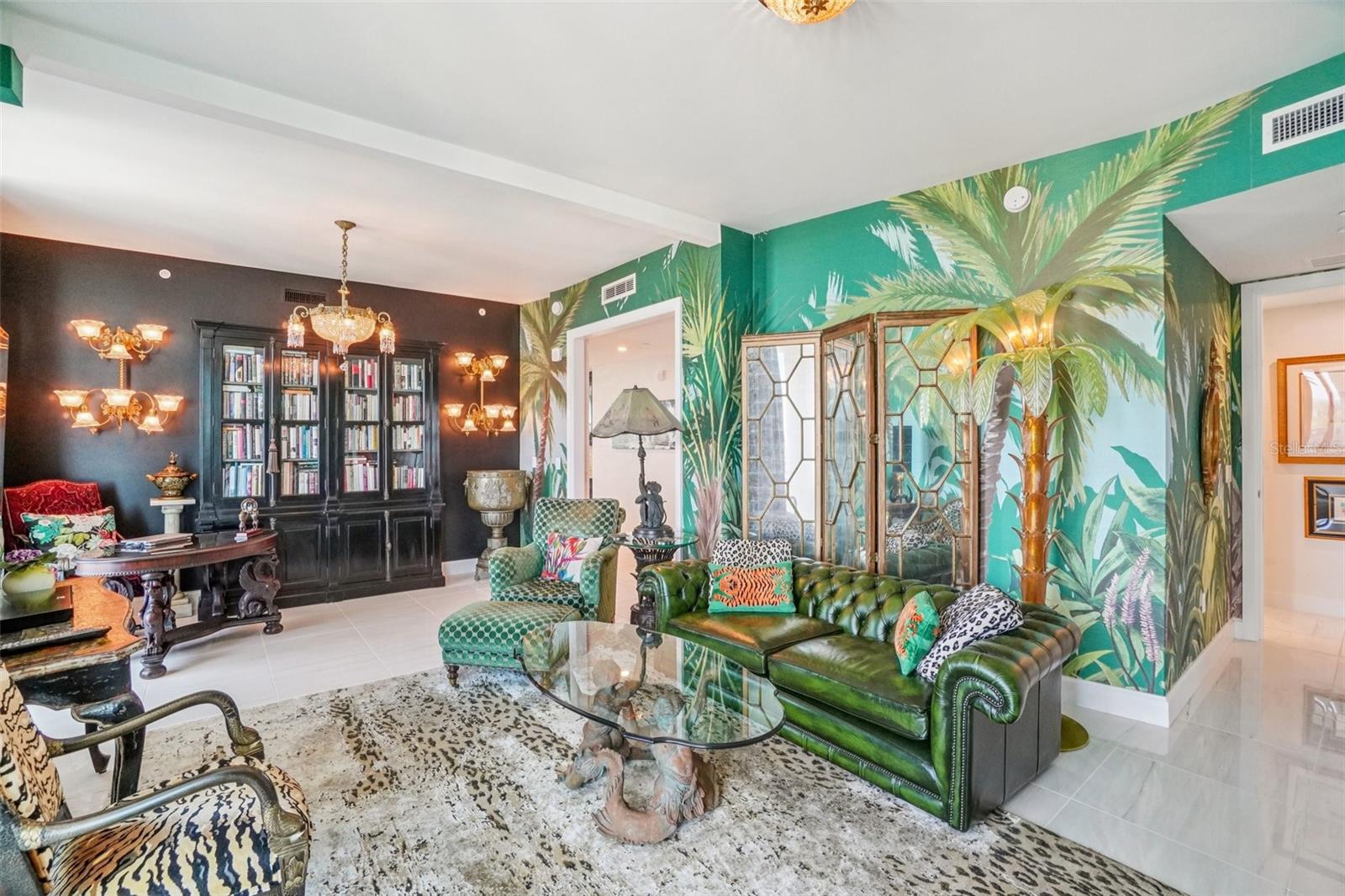 Image 22 of 98 For 3401 Bayshore Boulevard 1704