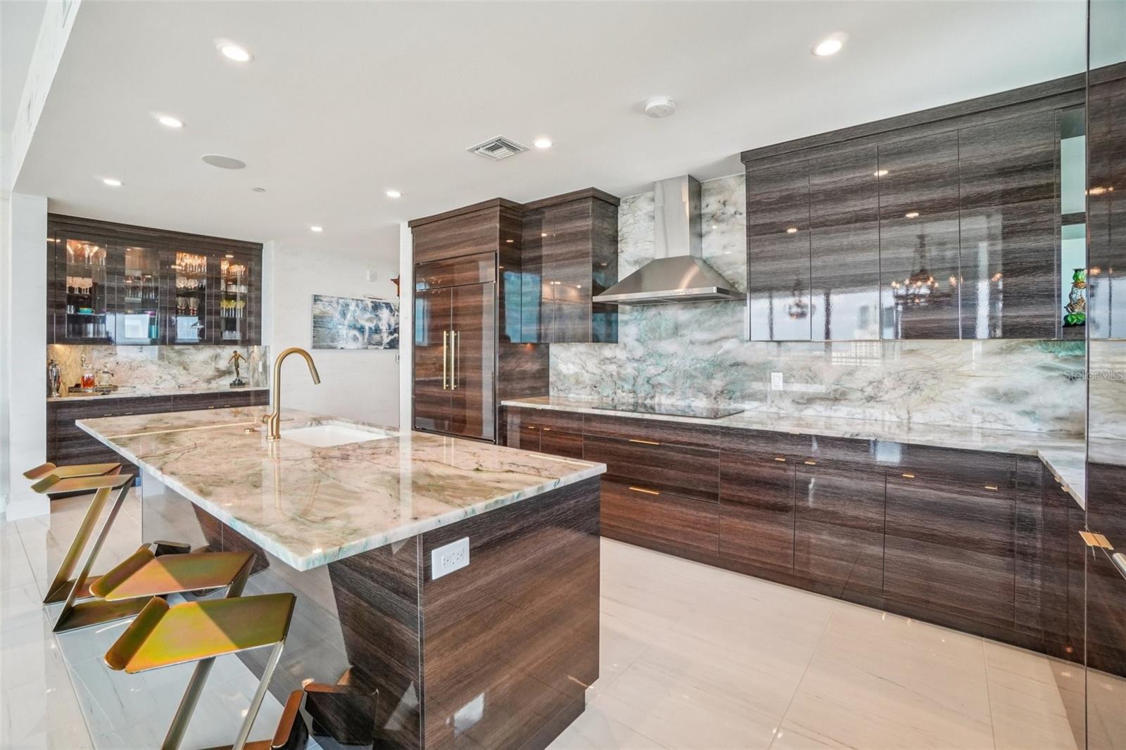 Image 35 of 98 For 3401 Bayshore Boulevard 1704