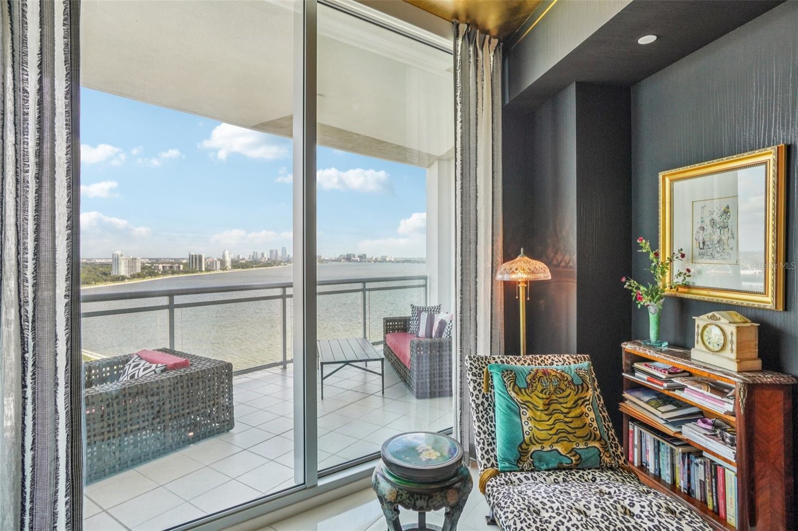 Image 48 of 98 For 3401 Bayshore Boulevard 1704