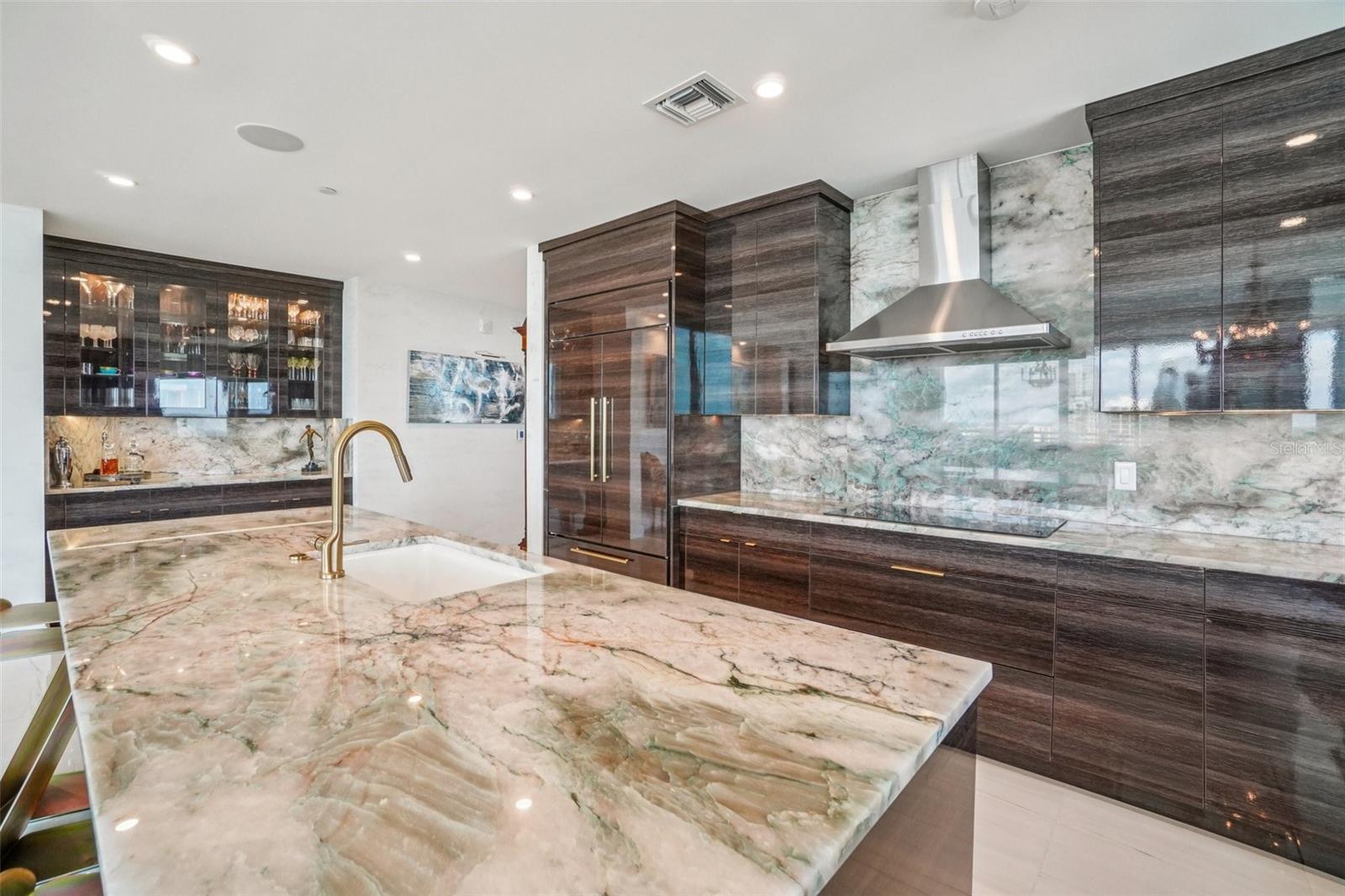Image 5 of 98 For 3401 Bayshore Boulevard 1704