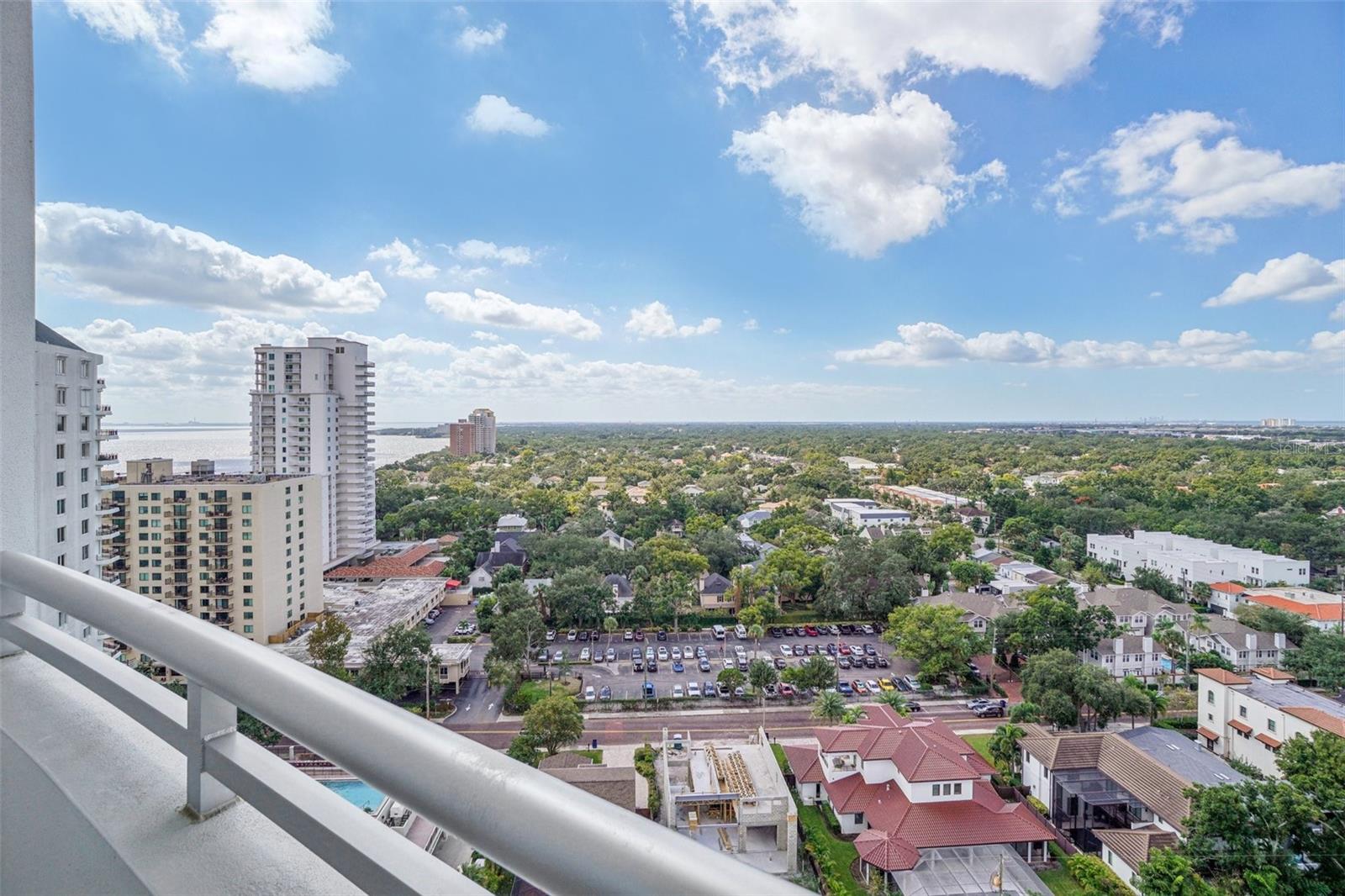 Image 59 of 98 For 3401 Bayshore Boulevard 1704