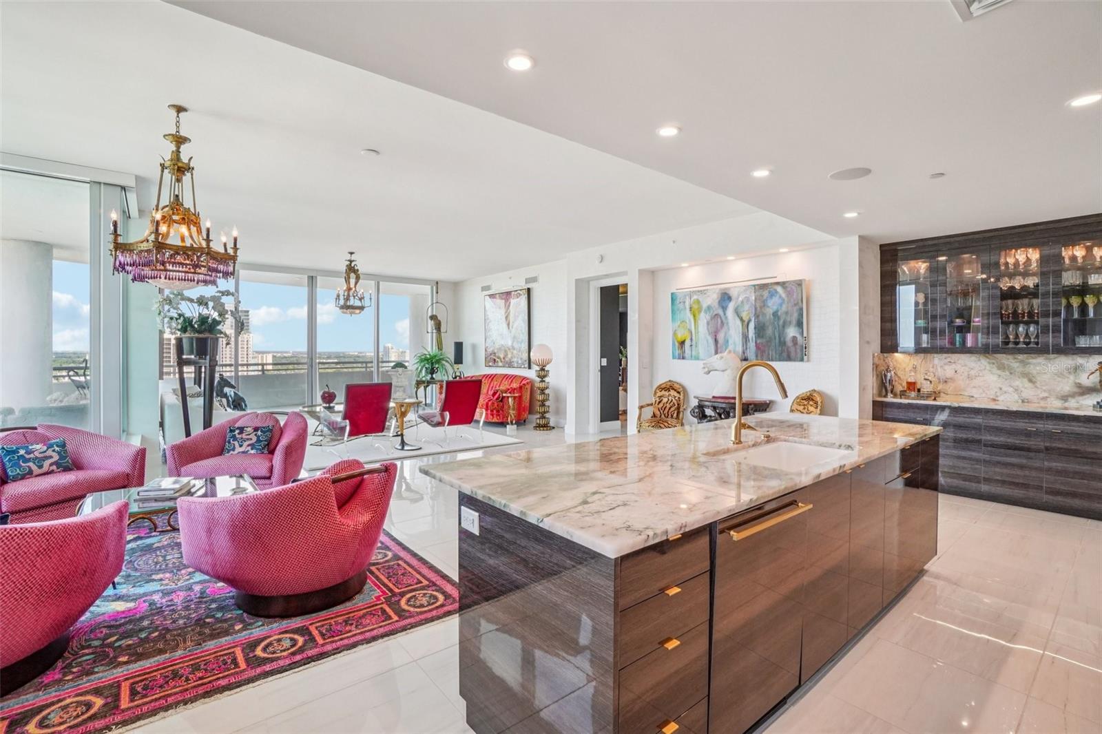 Image 6 of 98 For 3401 Bayshore Boulevard 1704