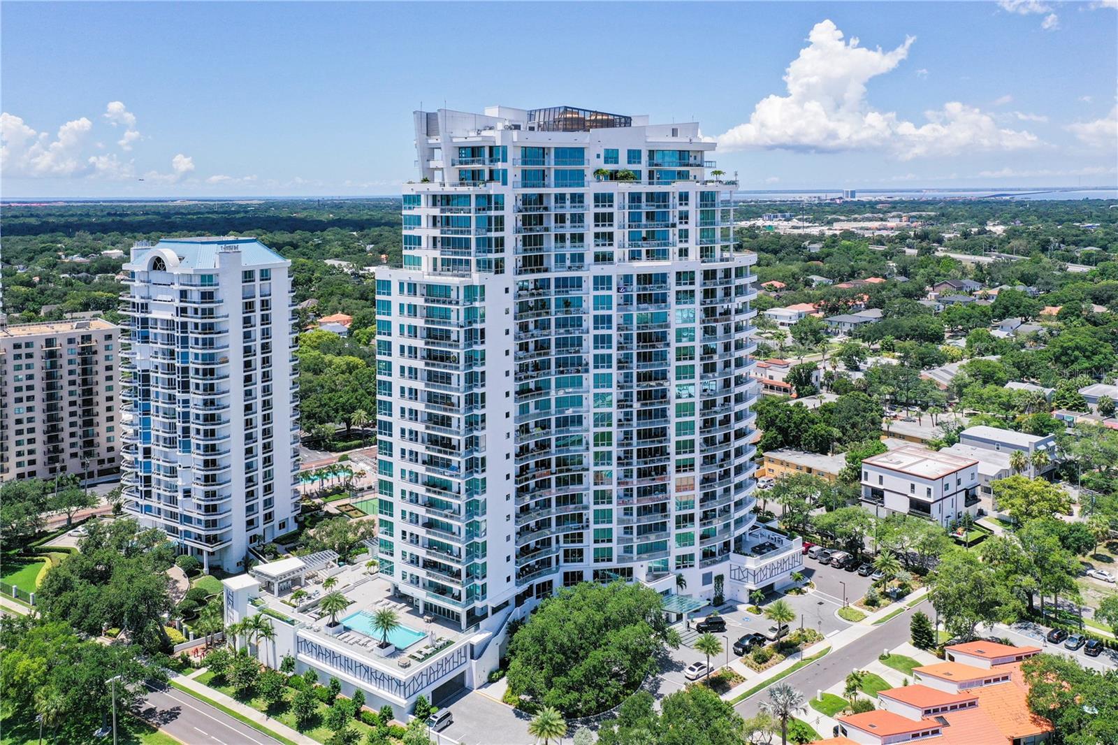 Image 87 of 98 For 3401 Bayshore Boulevard 1704