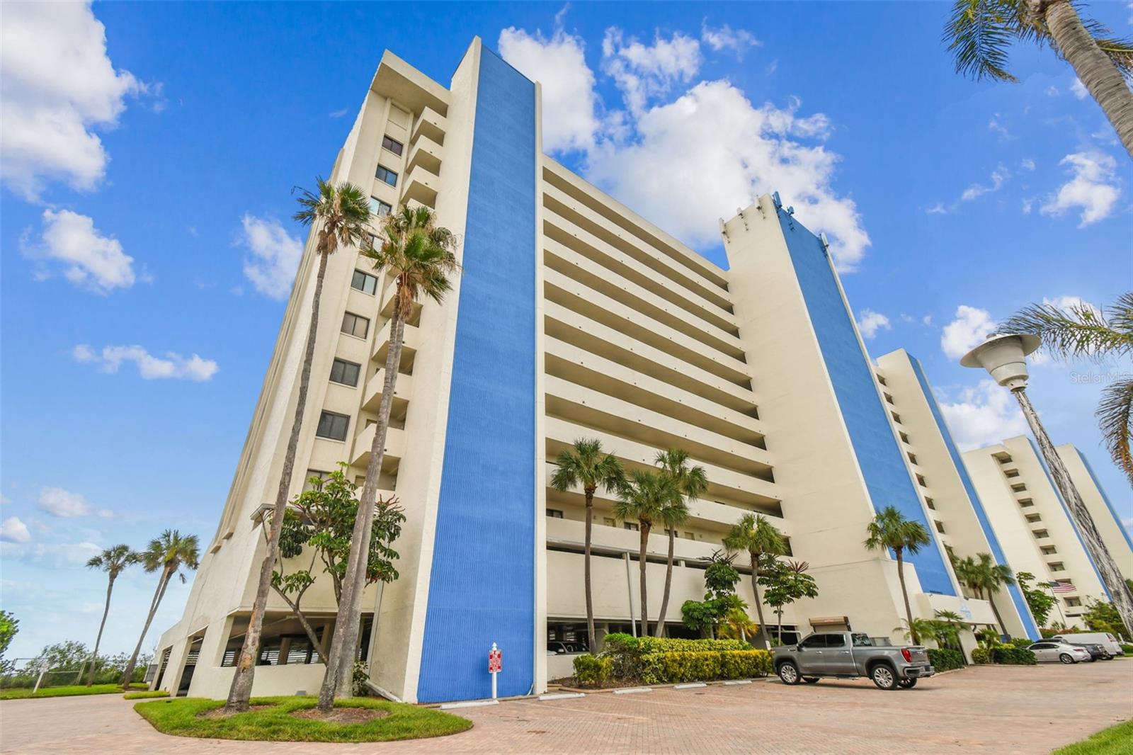 Image 3 of 58 For 14950 Gulf Boulevard 404