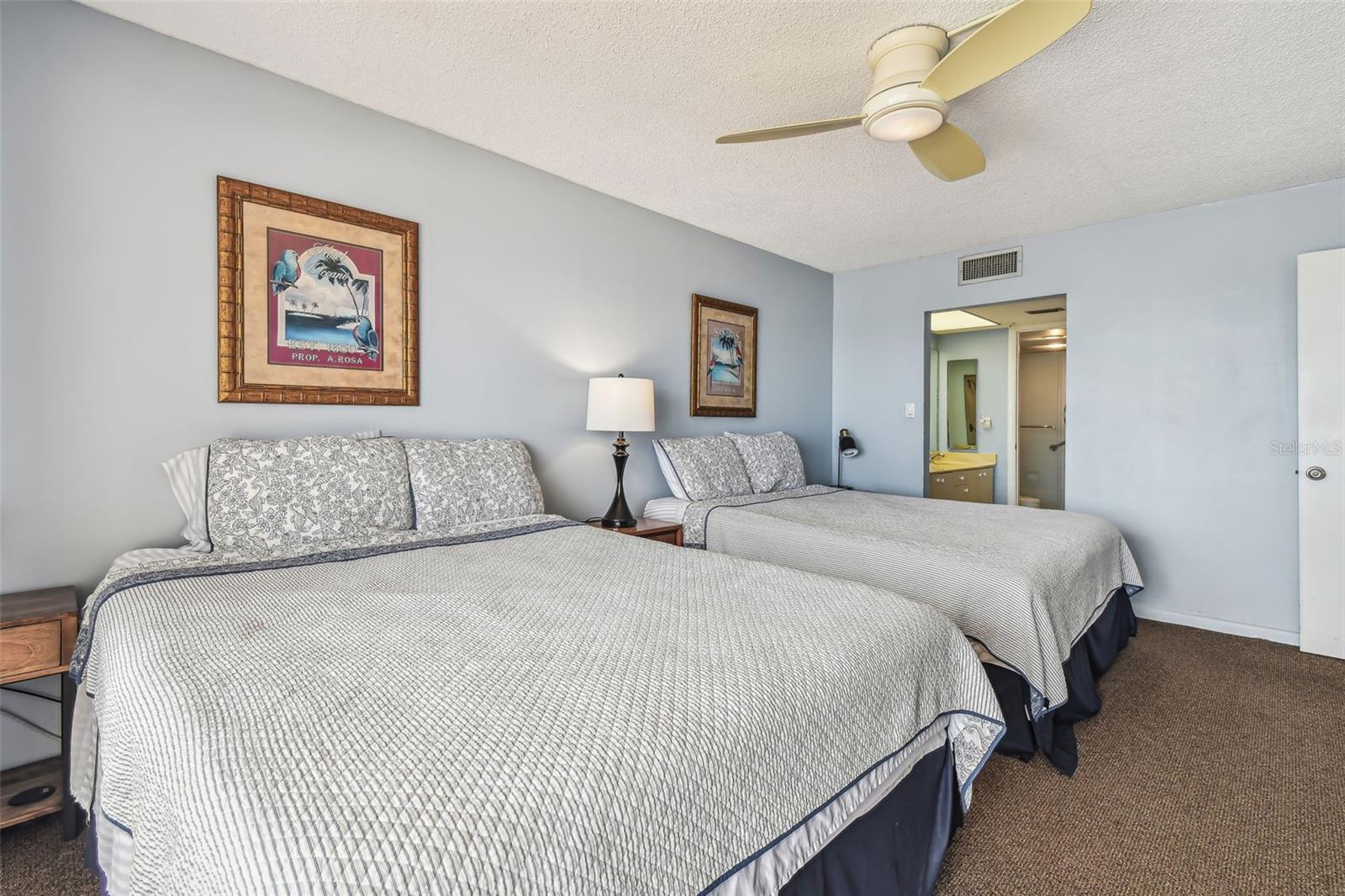 Image 30 of 58 For 14950 Gulf Boulevard 404