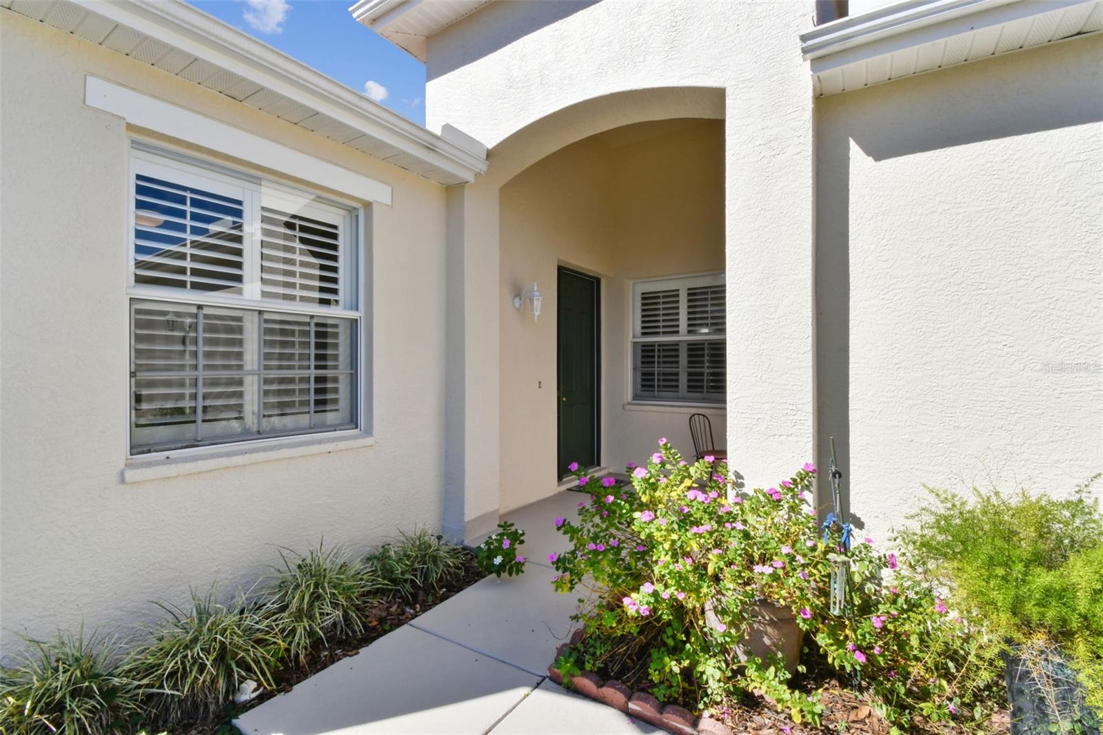 Image 4 of 89 For 20830 Jaffa Lane