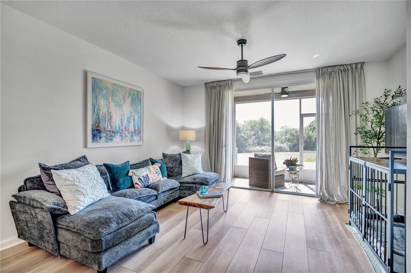 Image 13 of 40 For 10169 Bessemer Pond Court