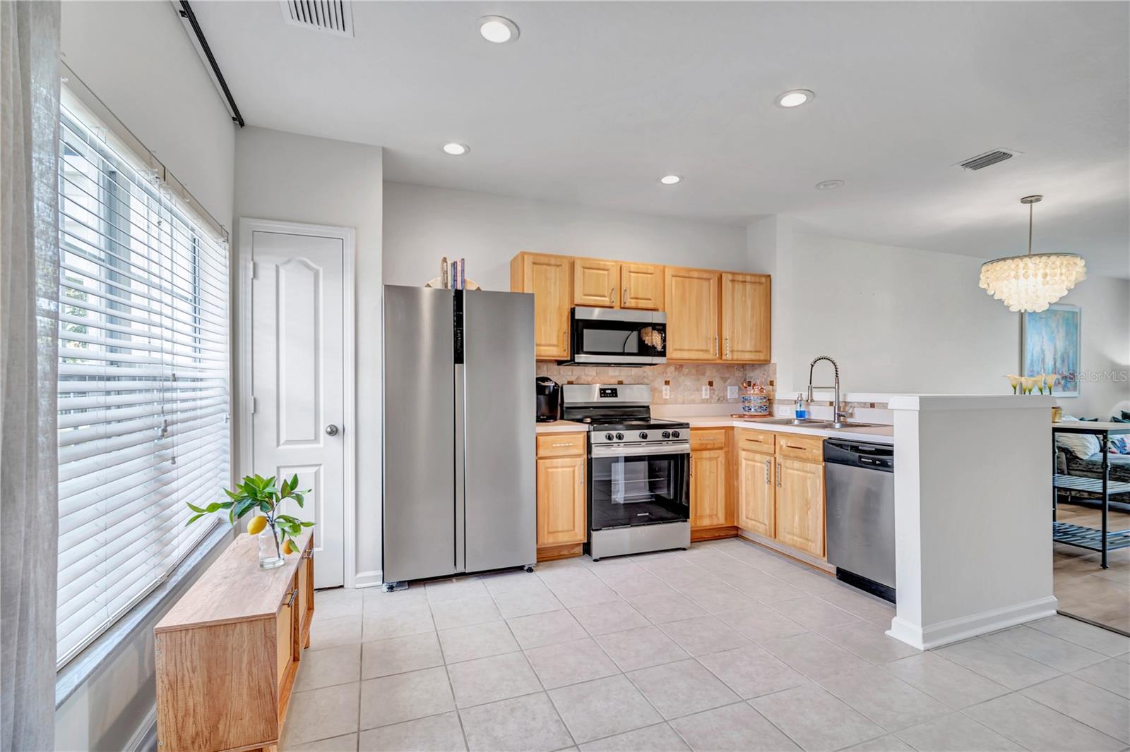 Image 9 of 40 For 10169 Bessemer Pond Court