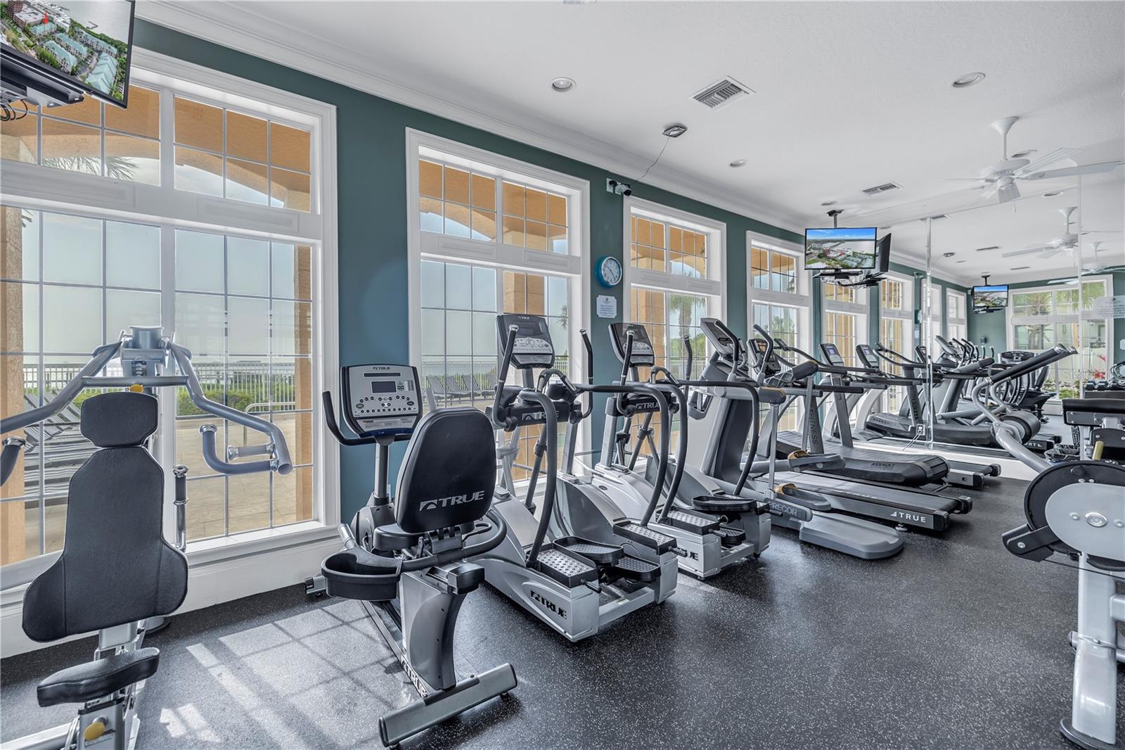 Image 48 of 60 For 4206 Bay Club Circle 4206