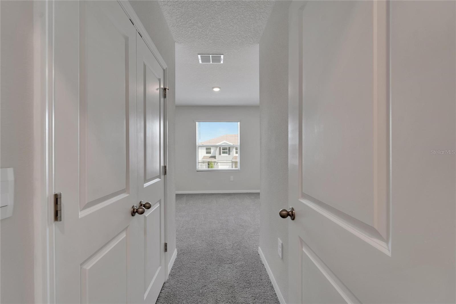 Image 24 of 50 For 17637 Crescent Moon Loop