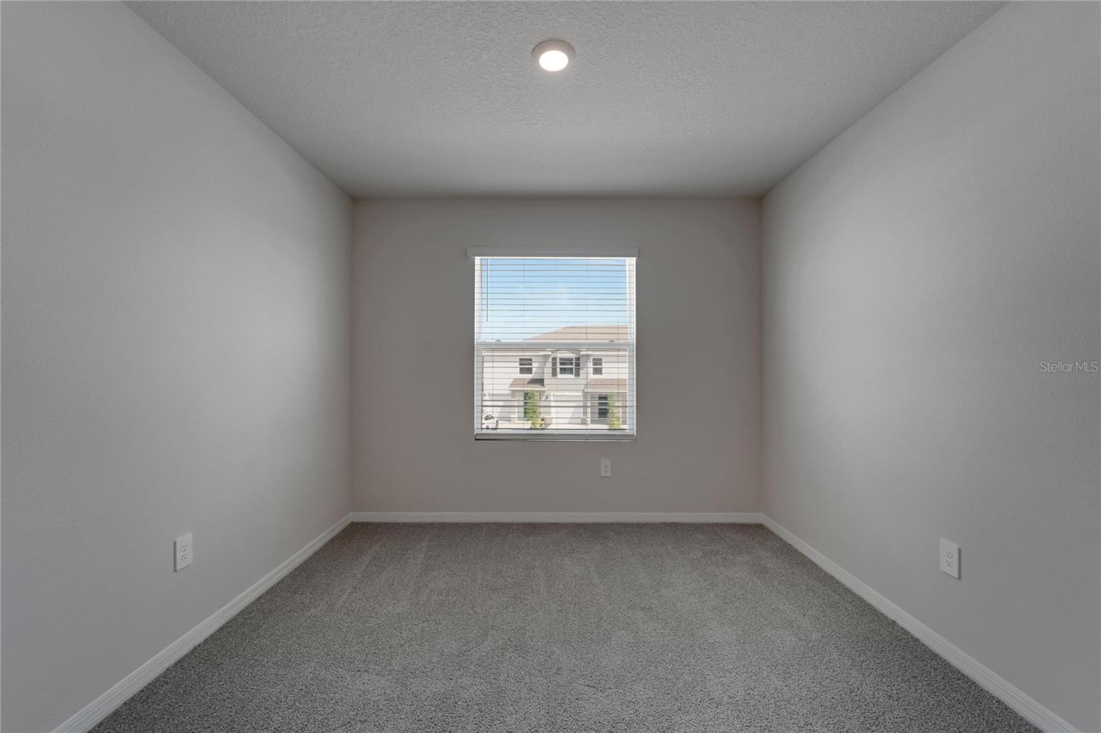 Image 25 of 50 For 17637 Crescent Moon Loop