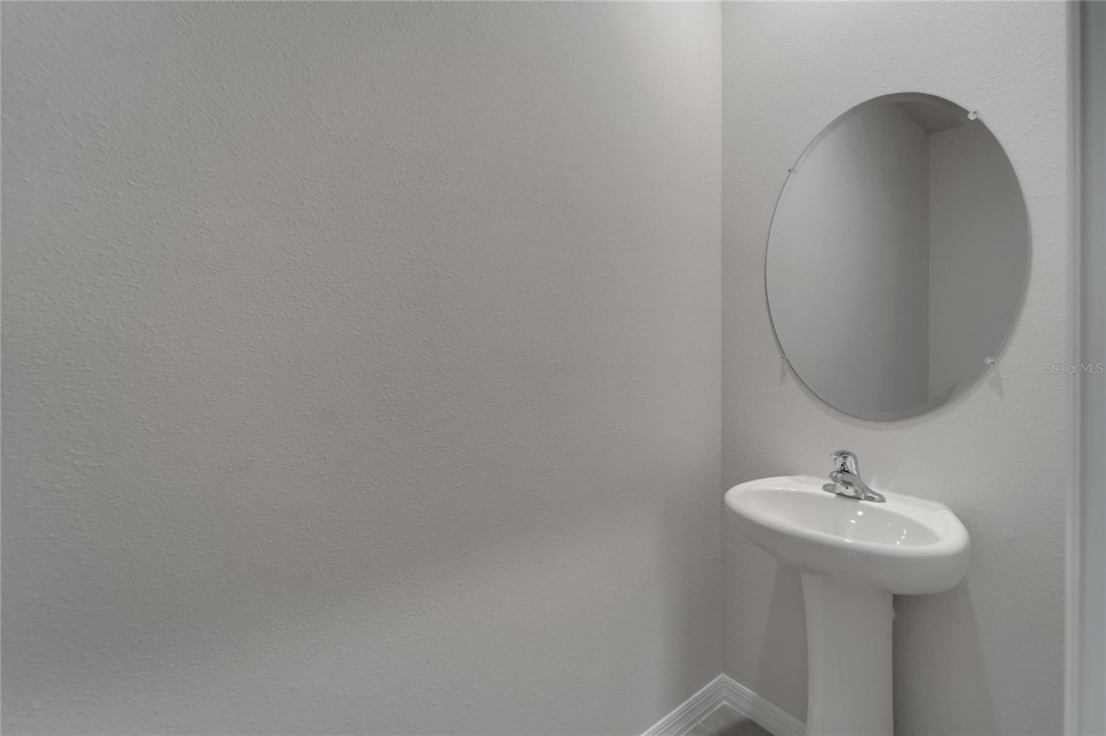 Image 41 of 50 For 17637 Crescent Moon Loop