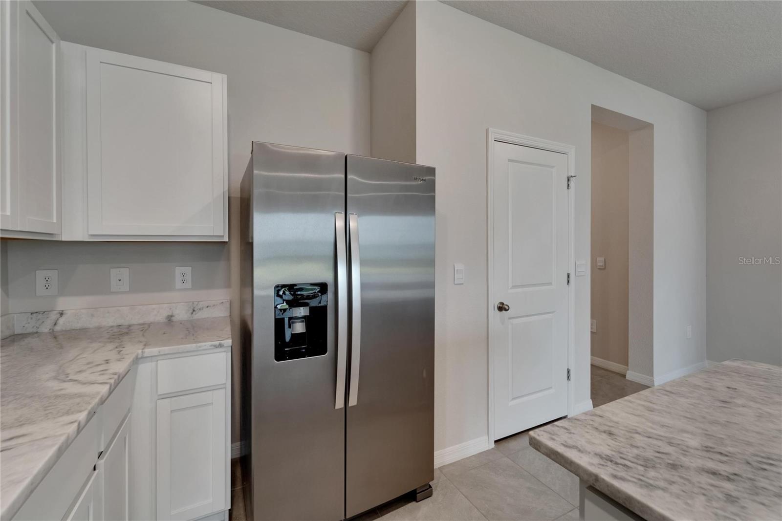 Image 7 of 50 For 17637 Crescent Moon Loop