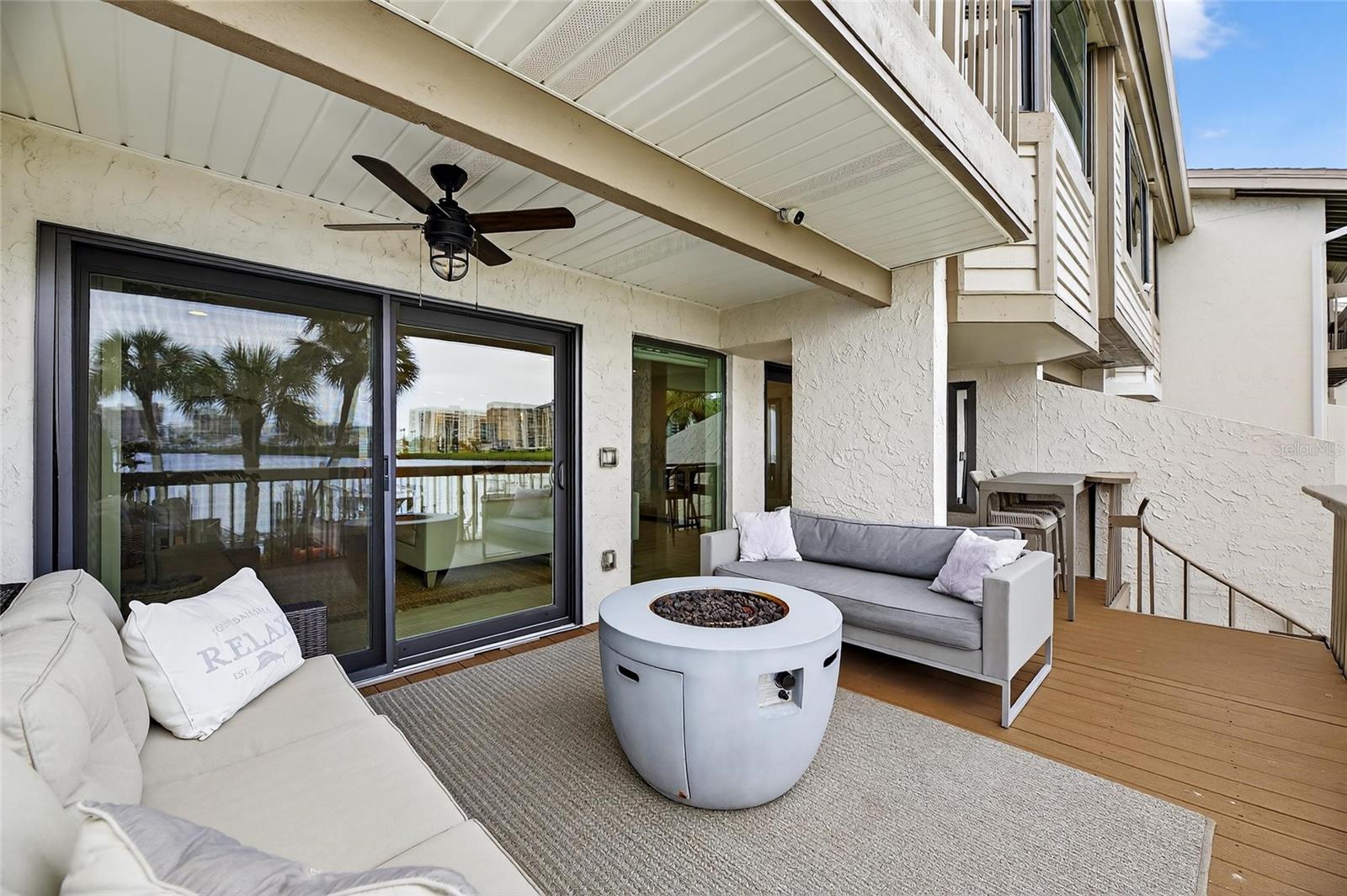 Image 13 of 70 For 160 Marina Del Rey Court