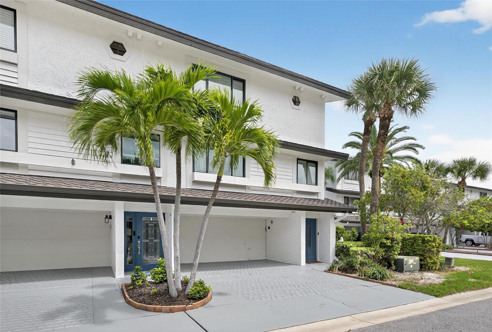 Image 5 of 70 For 160 Marina Del Rey Court