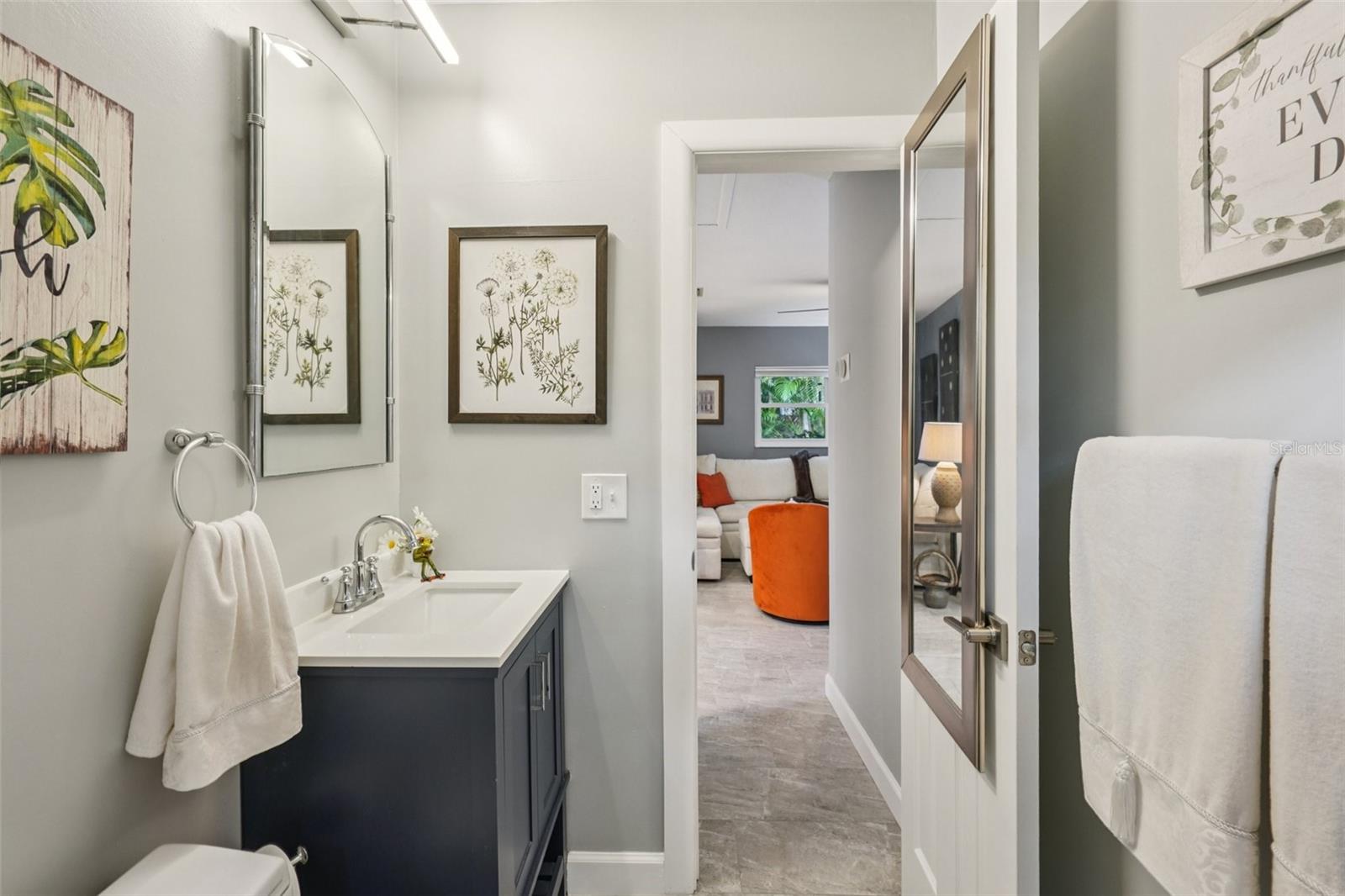 Image 18 of 50 For 5715 4th Avenue N