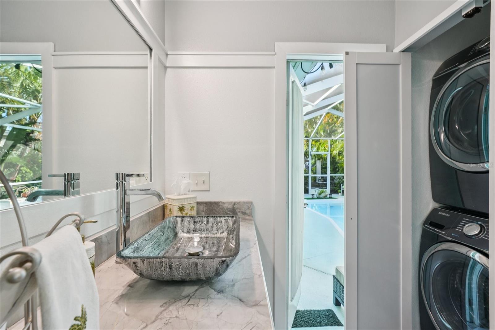 Image 30 of 50 For 5715 4th Avenue N