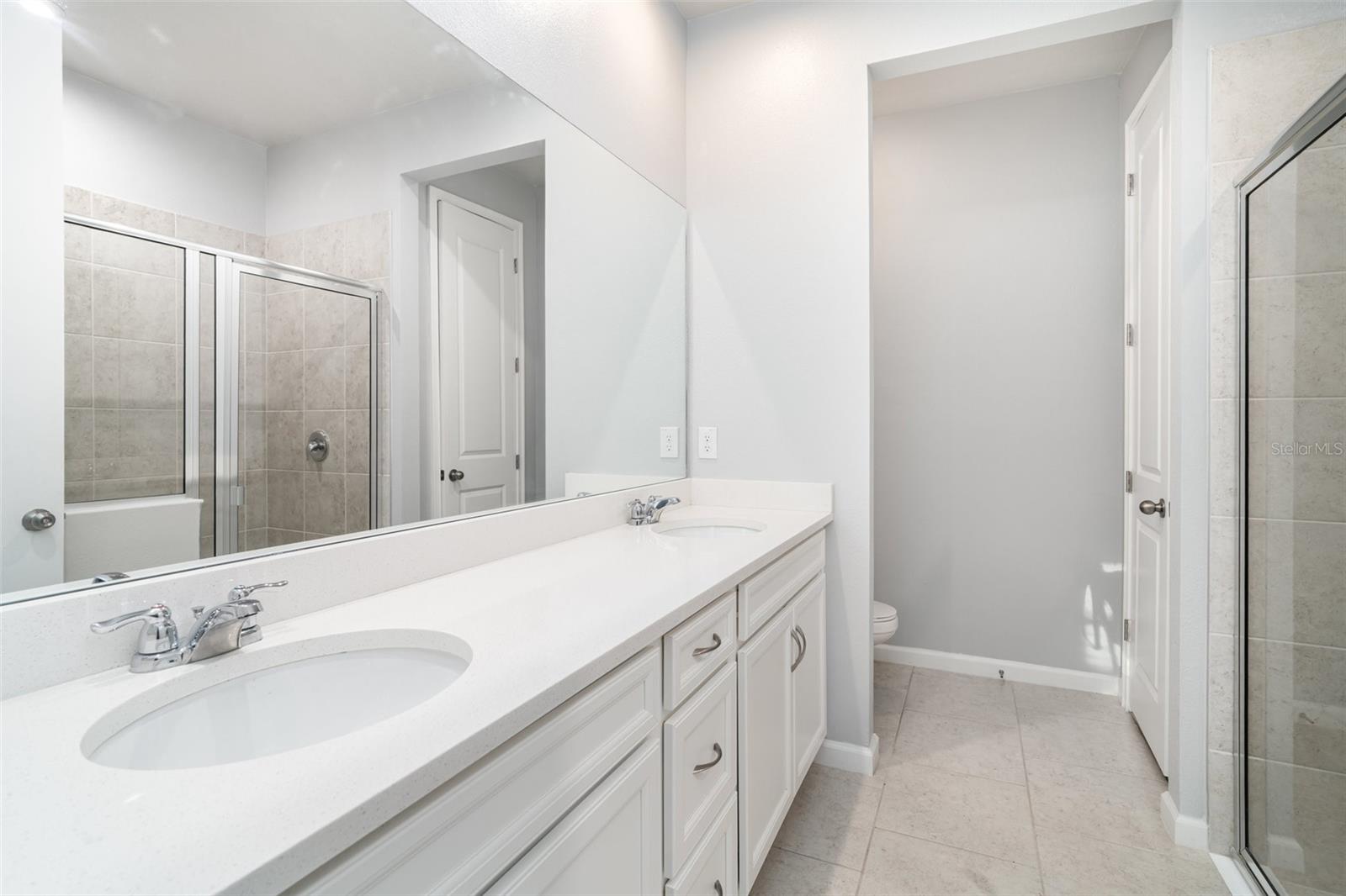 Image 21 of 43 For 5564 Coachwood Cove