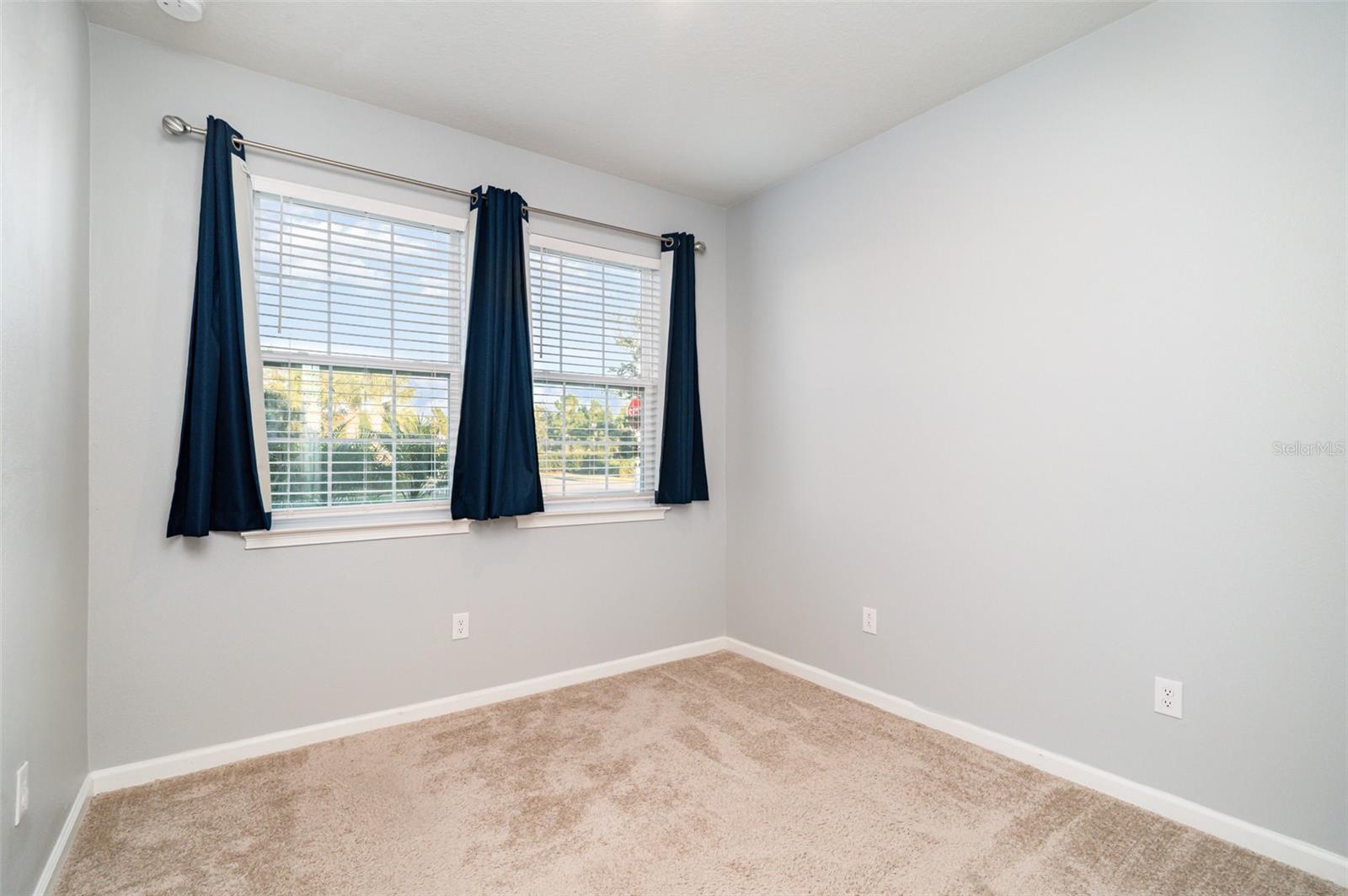 Image 23 of 43 For 5564 Coachwood Cove