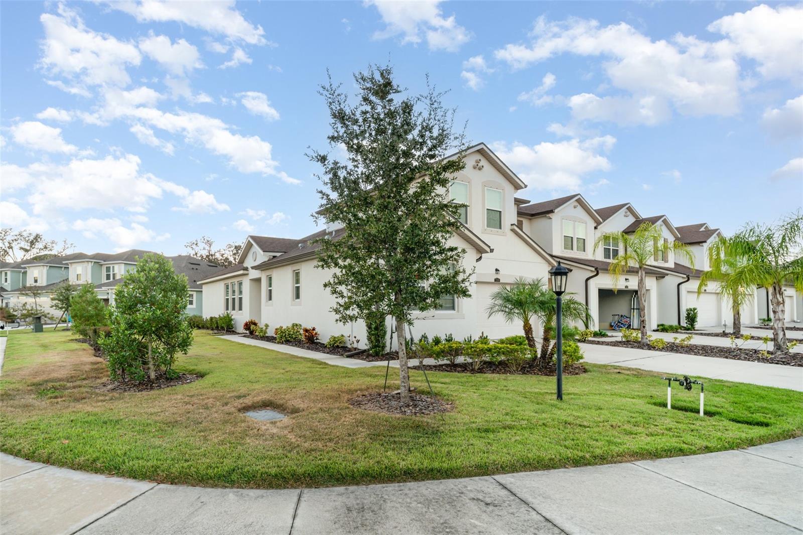 Image 3 of 43 For 5564 Coachwood Cove