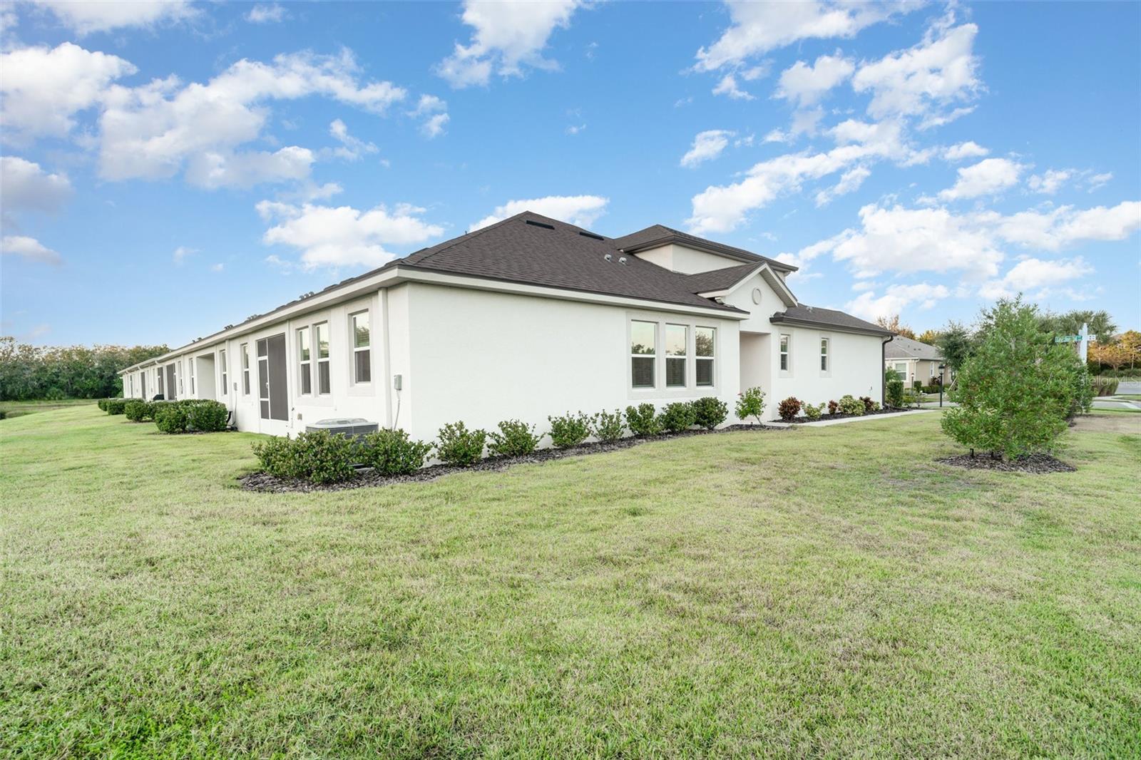 Image 35 of 43 For 5564 Coachwood Cove