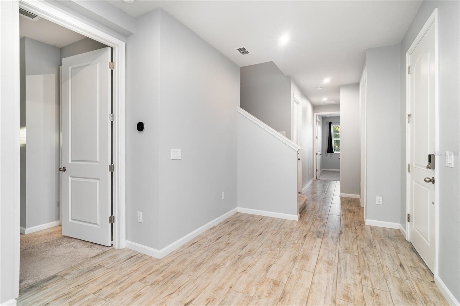 Image 6 of 43 For 5564 Coachwood Cove