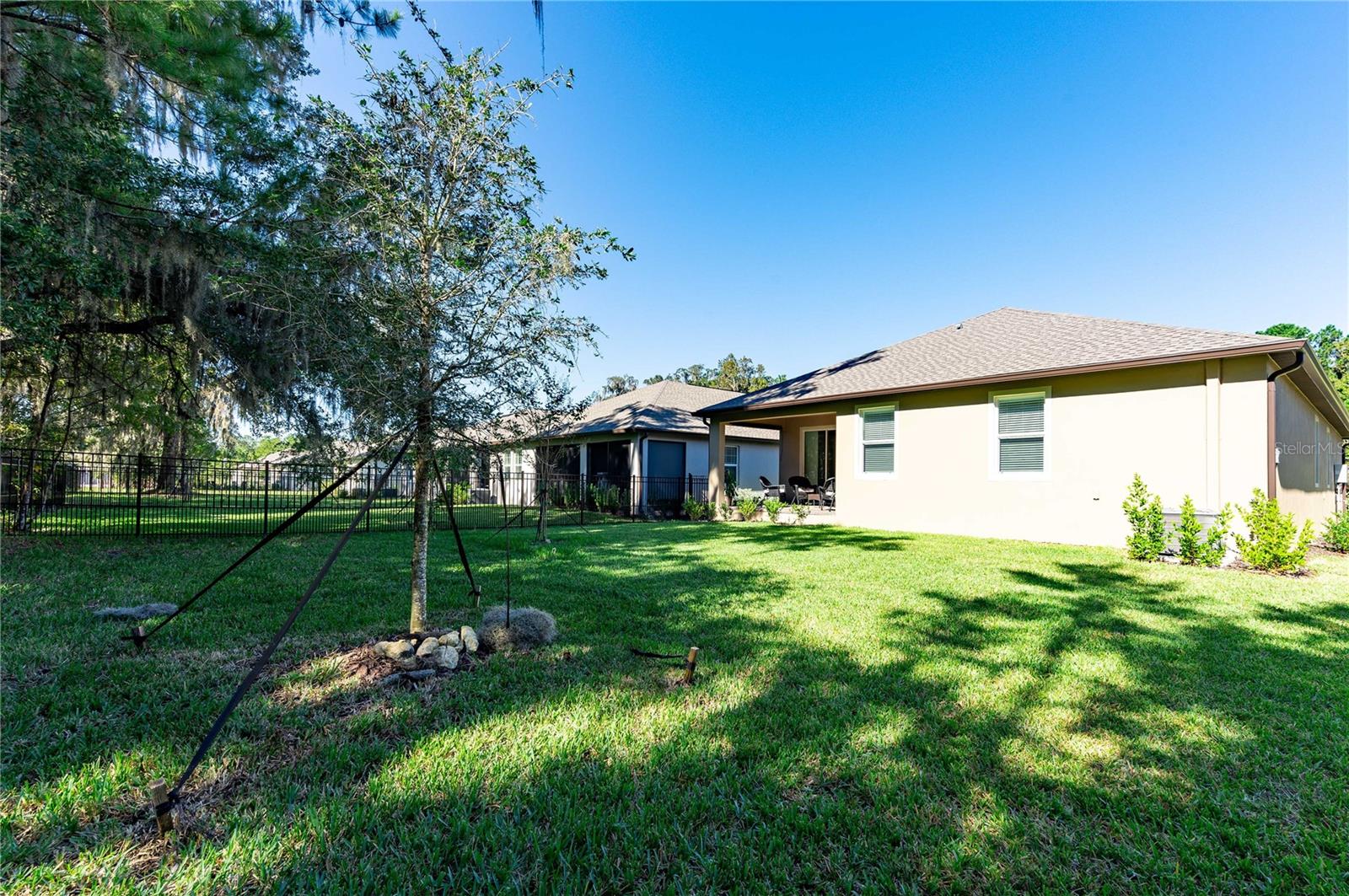 Image 44 of 86 For 19462 Forest Garden Court