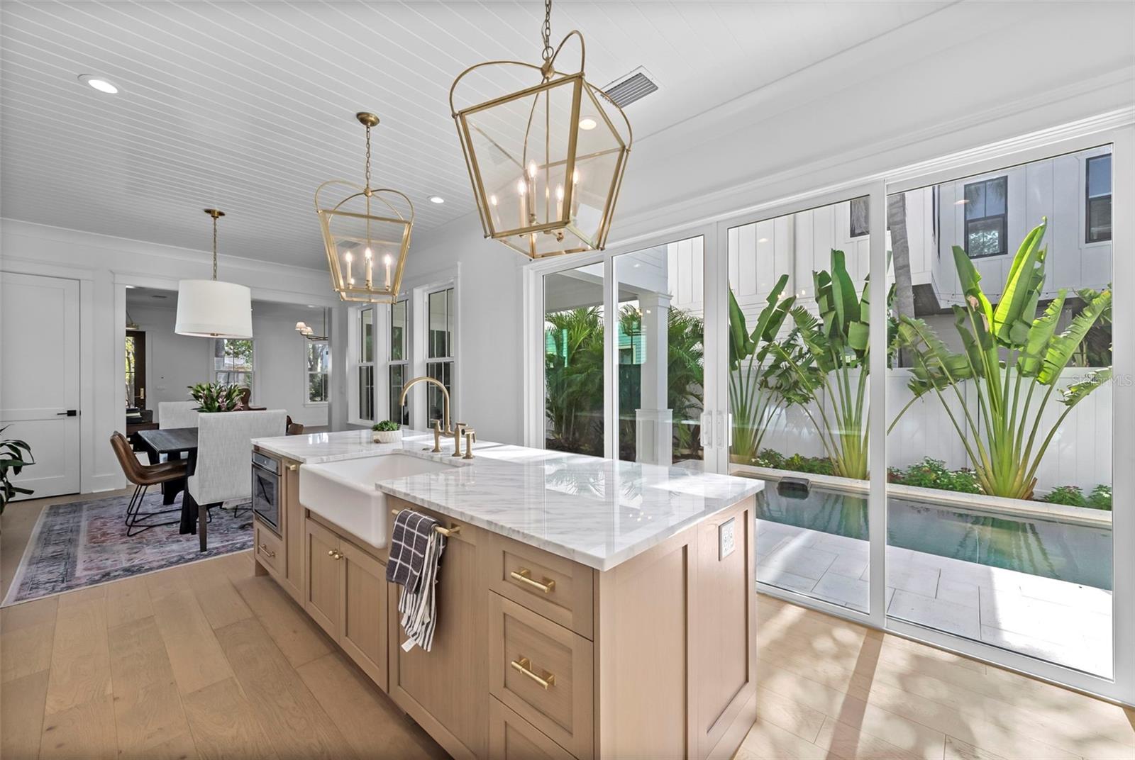 Image 9 of 26 For 321 12th Avenue Ne