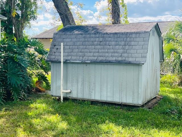Image 3 of 11 For 811 Orient Street