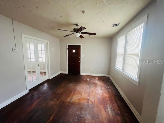 Image 4 of 11 For 811 Orient Street
