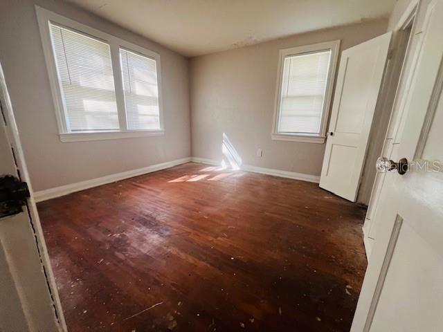 Image 5 of 11 For 811 Orient Street