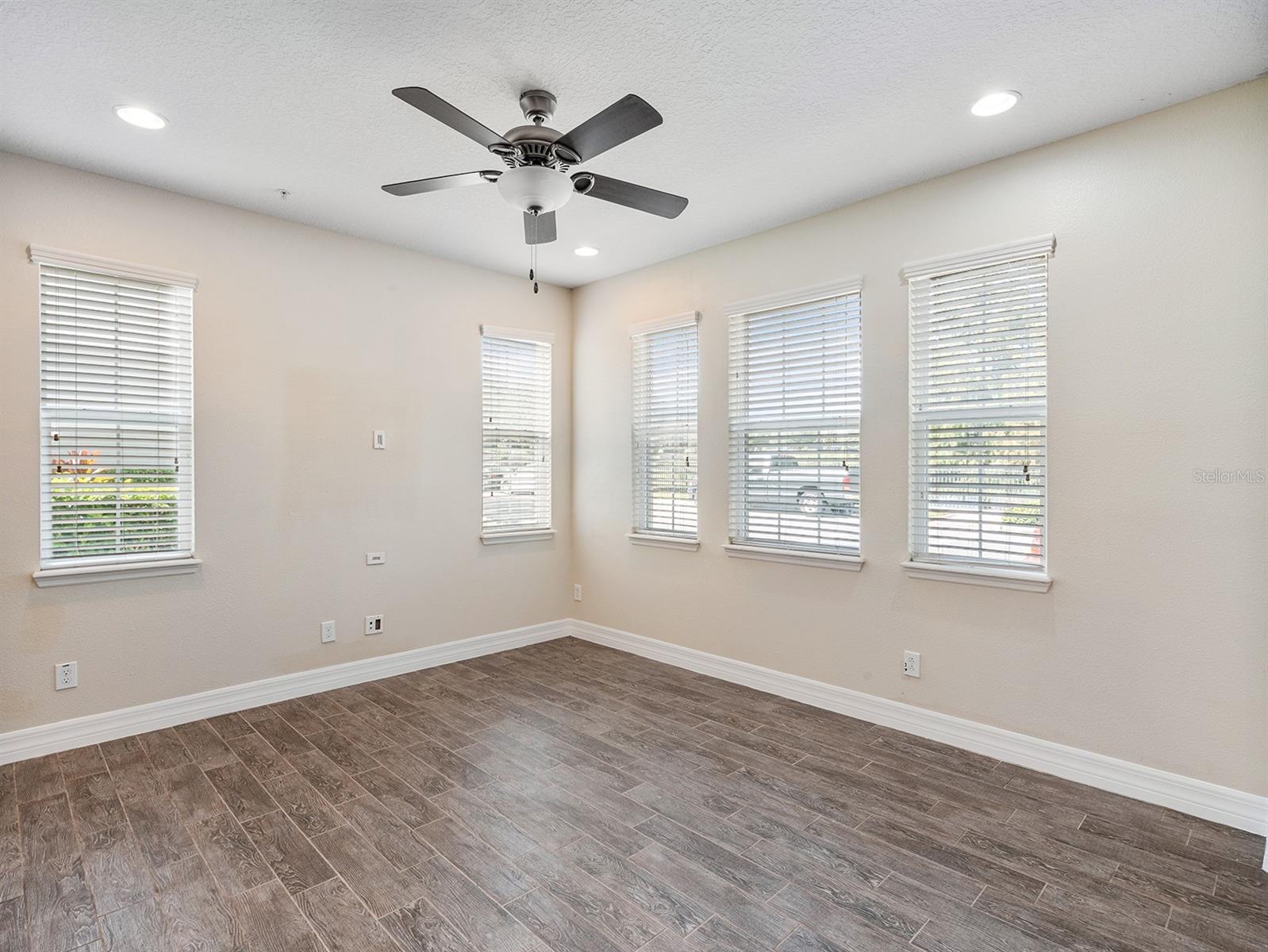 Image 11 of 50 For 465 Gee Hammock Lane