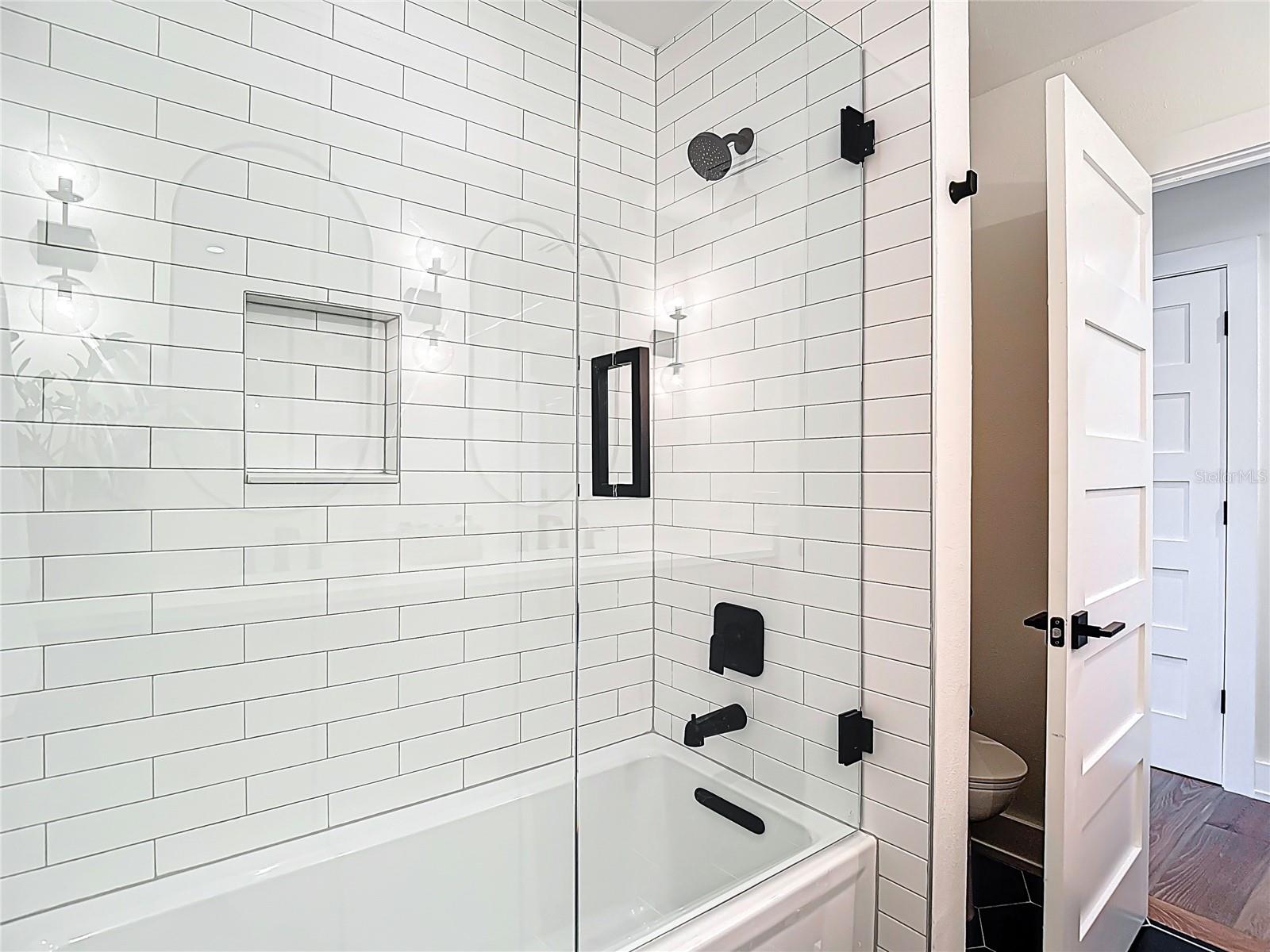 Image 27 of 37 For 4711 Estrella Street