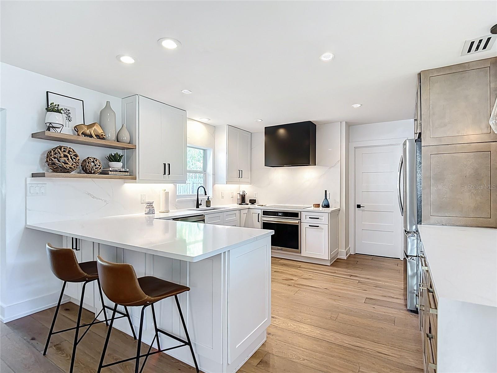 Image 4 of 37 For 4711 Estrella Street