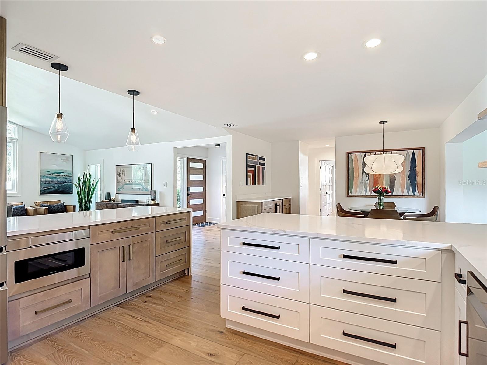 Image 9 of 37 For 4711 Estrella Street